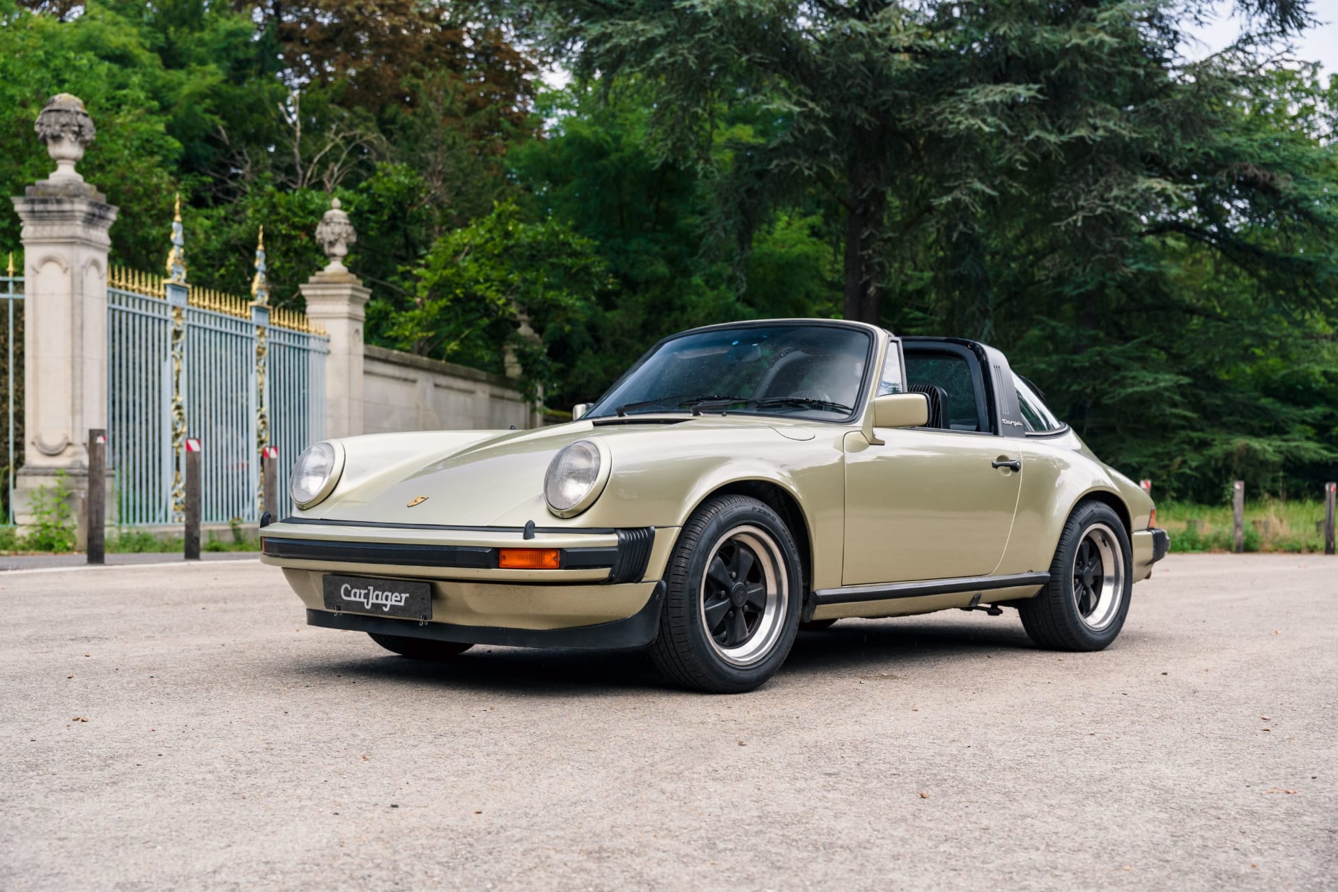 Porsche 911 Carrera 3.0 Targa