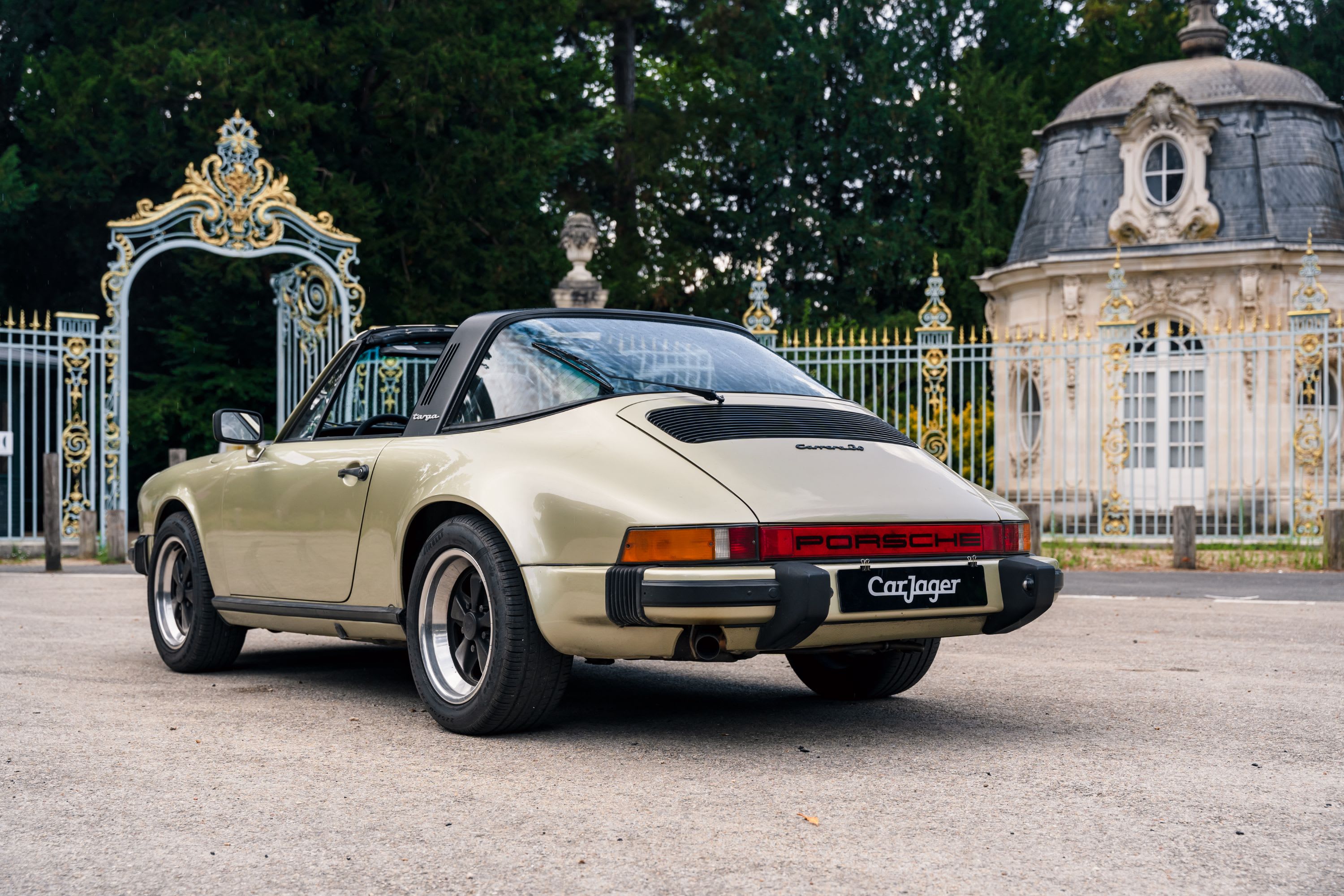 PORSCHE 911 Carrera 3.0 Targa 1977 occasion extérieur (2)
