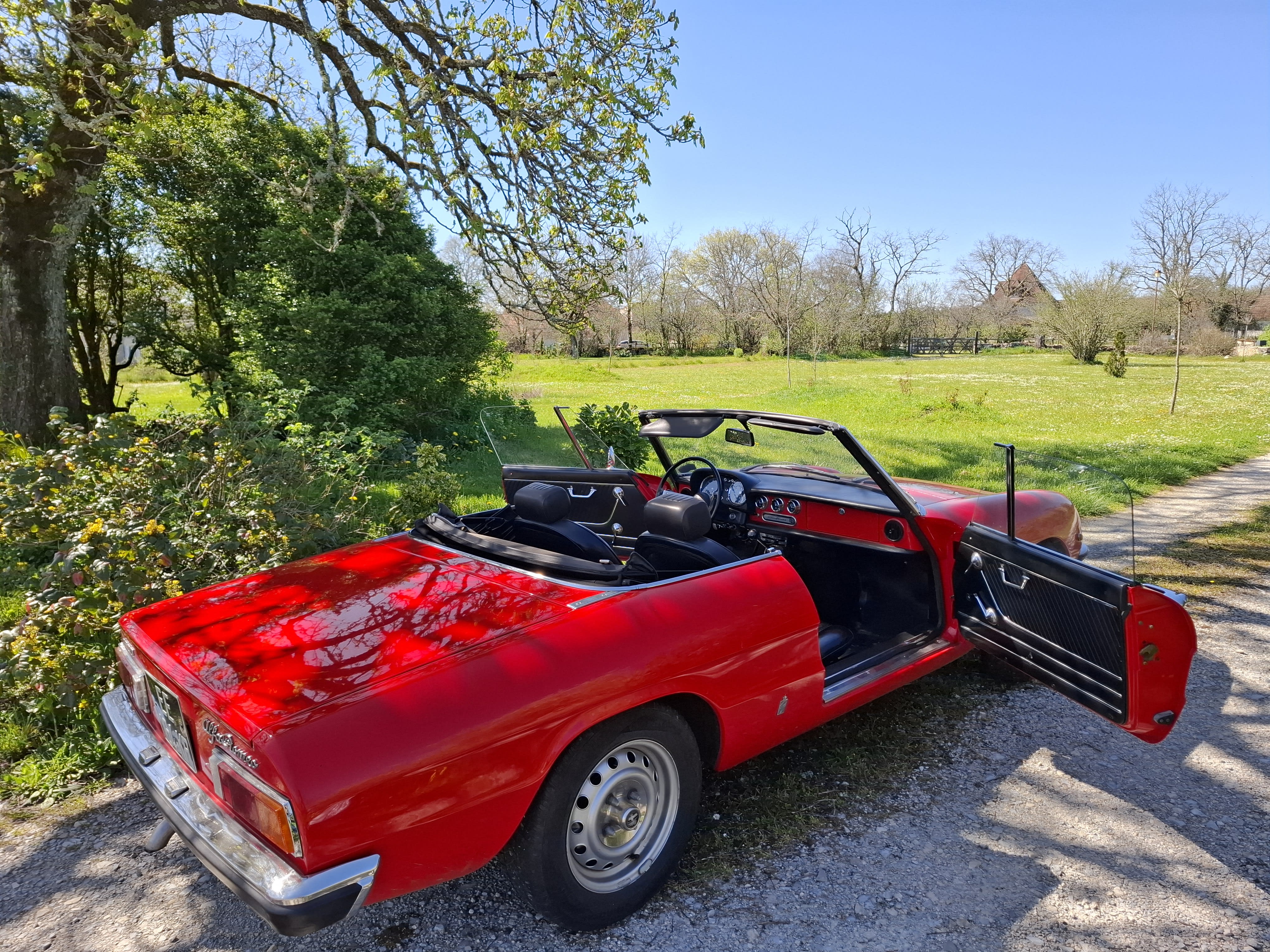 ALFA ROMEO Spider Coda Tronca 1972 used exterior (2)