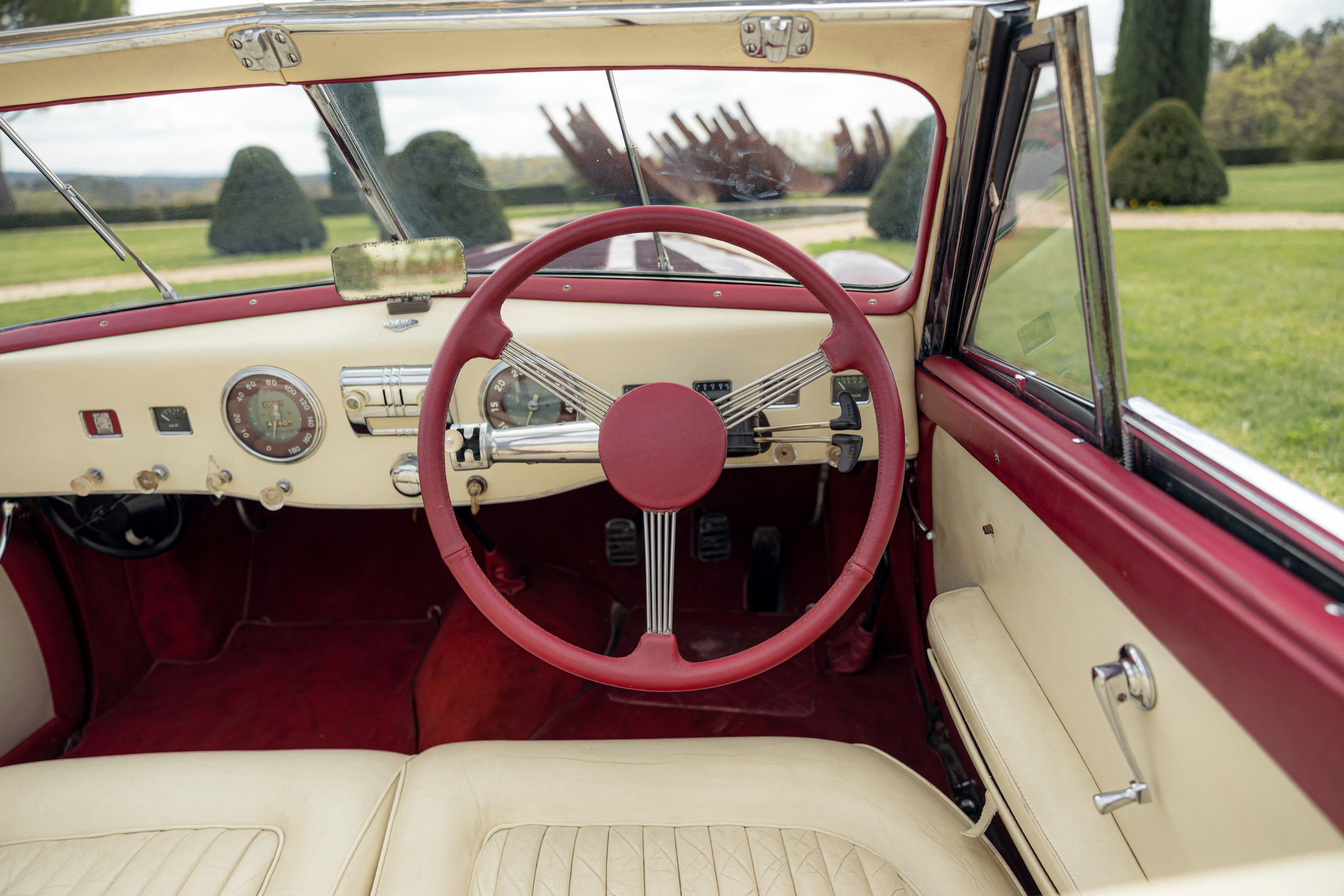 DELAHAYE 135 M Malmaison 1948 occasion intérieur (1)