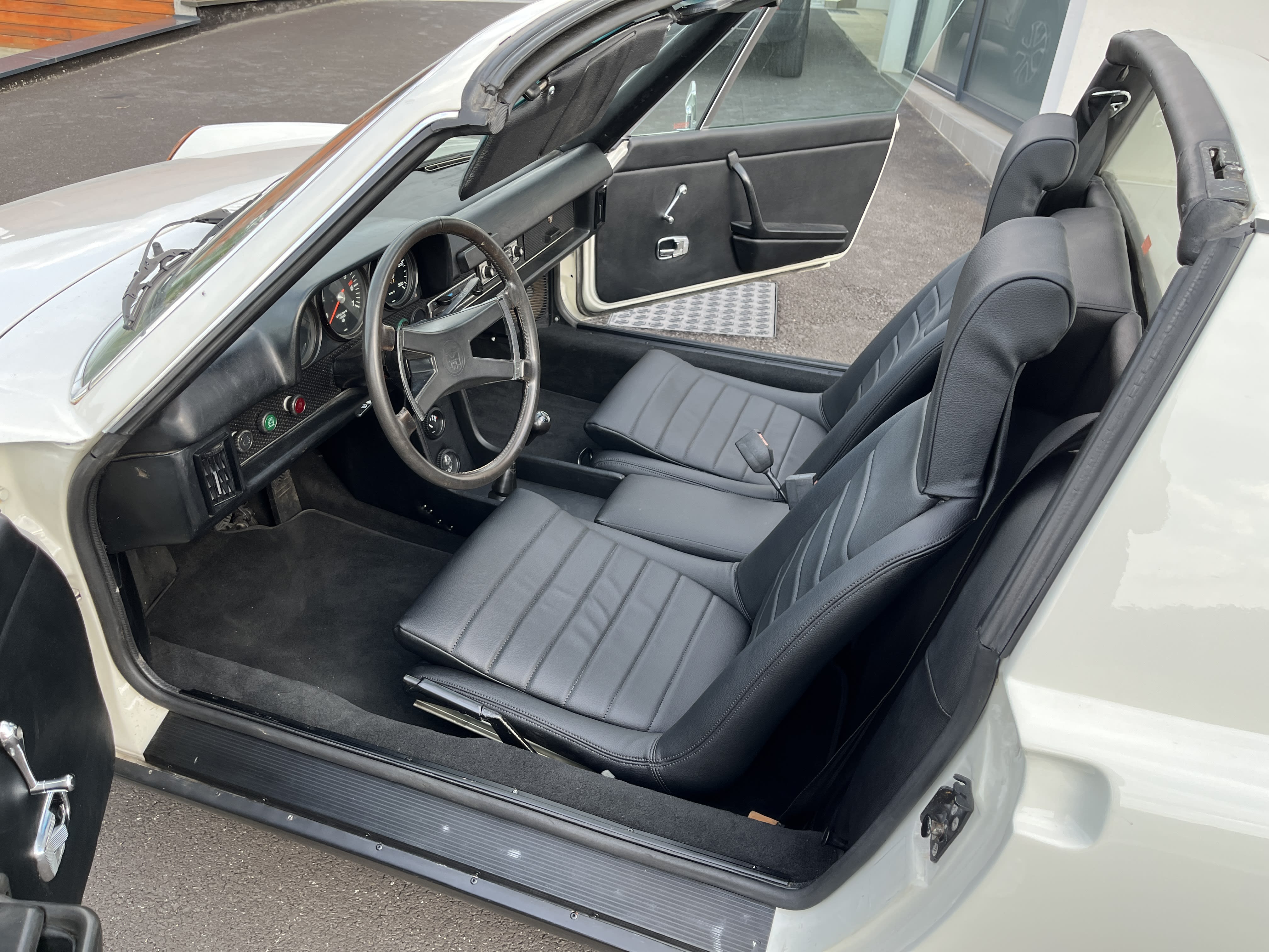 PORSCHE 914/4 1972 occasion intérieur (1)
