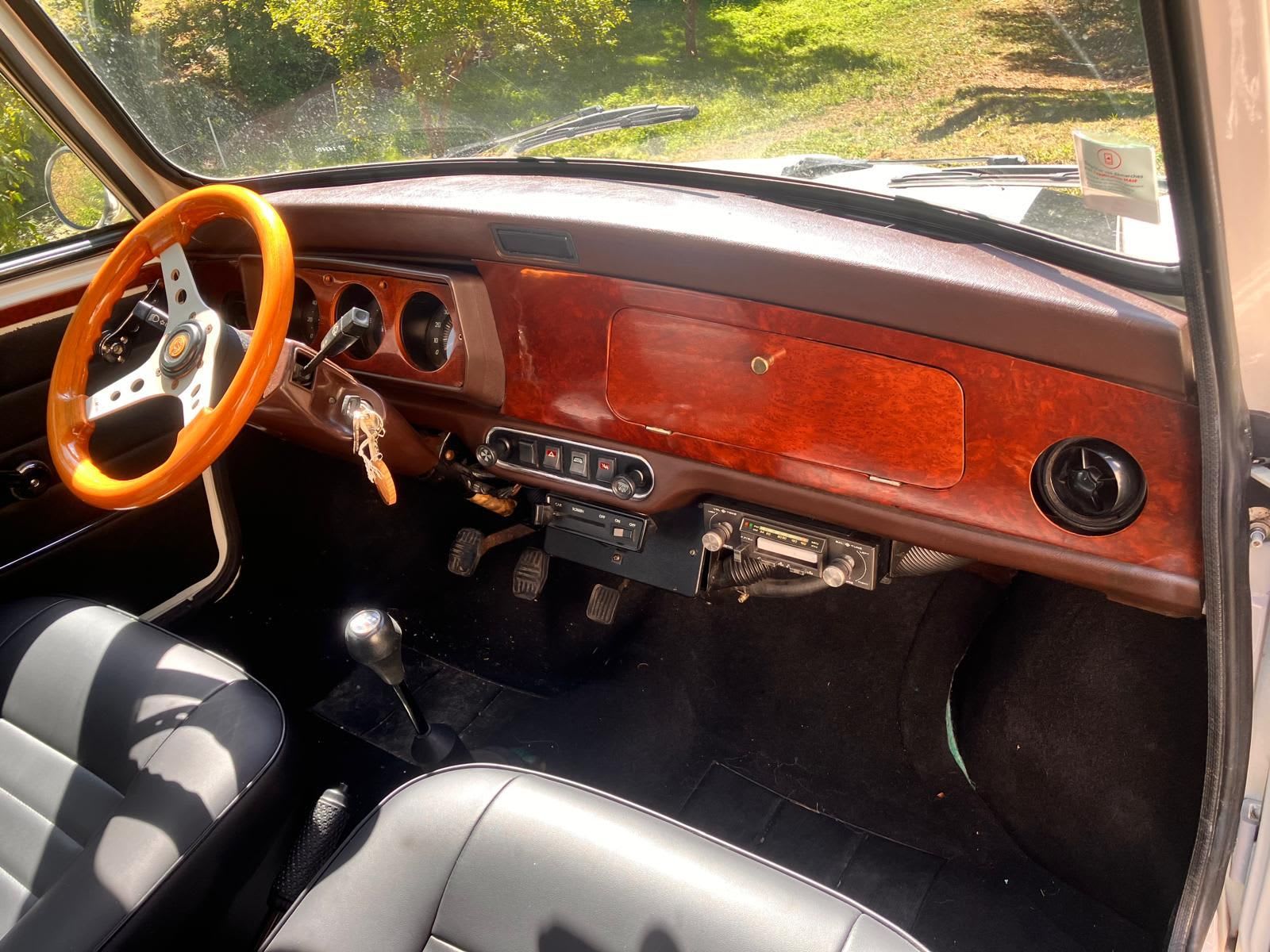 AUSTIN Mini 1988 1988 occasion intérieur (1)