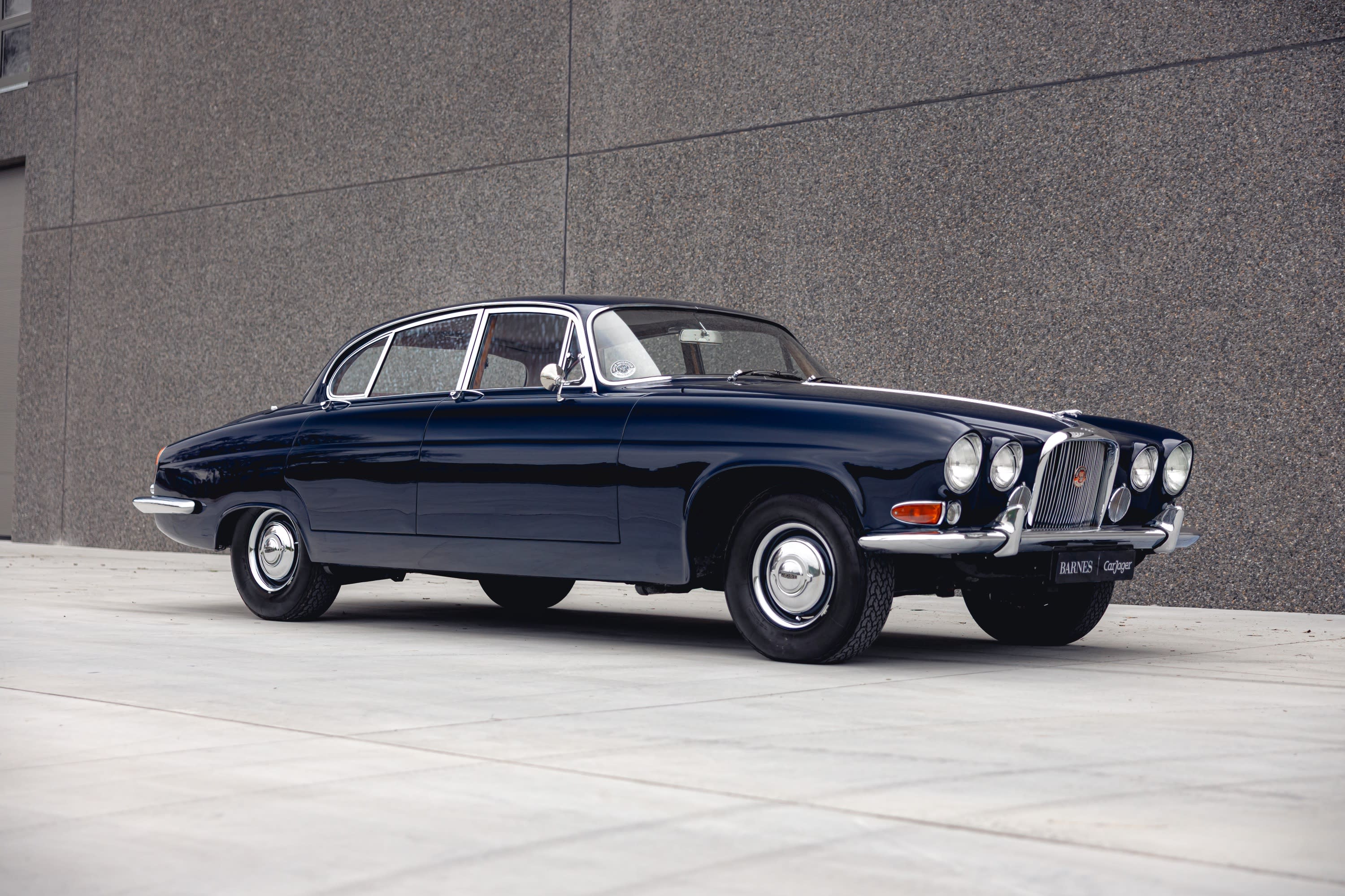 Jaguar Mark X