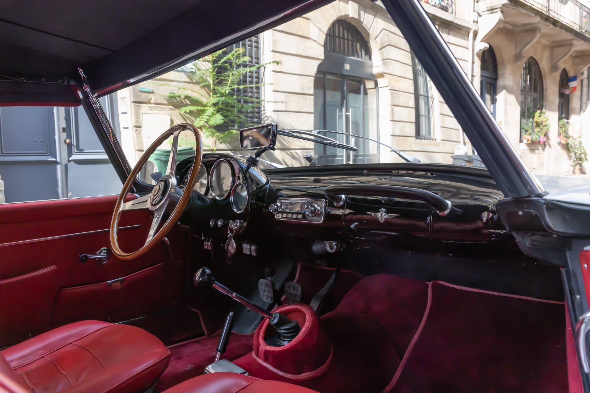 Alfa Romeo 2000 Spider Touring