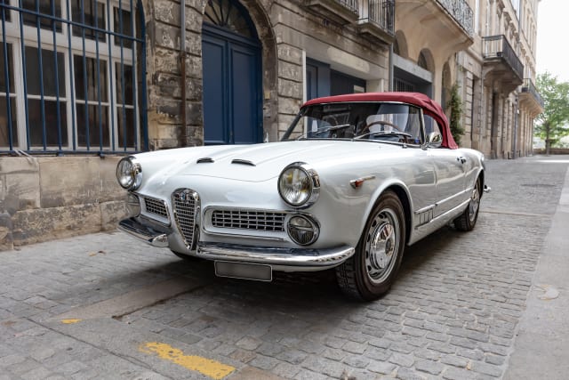 Alfa Romeo 2000 Spider Touring