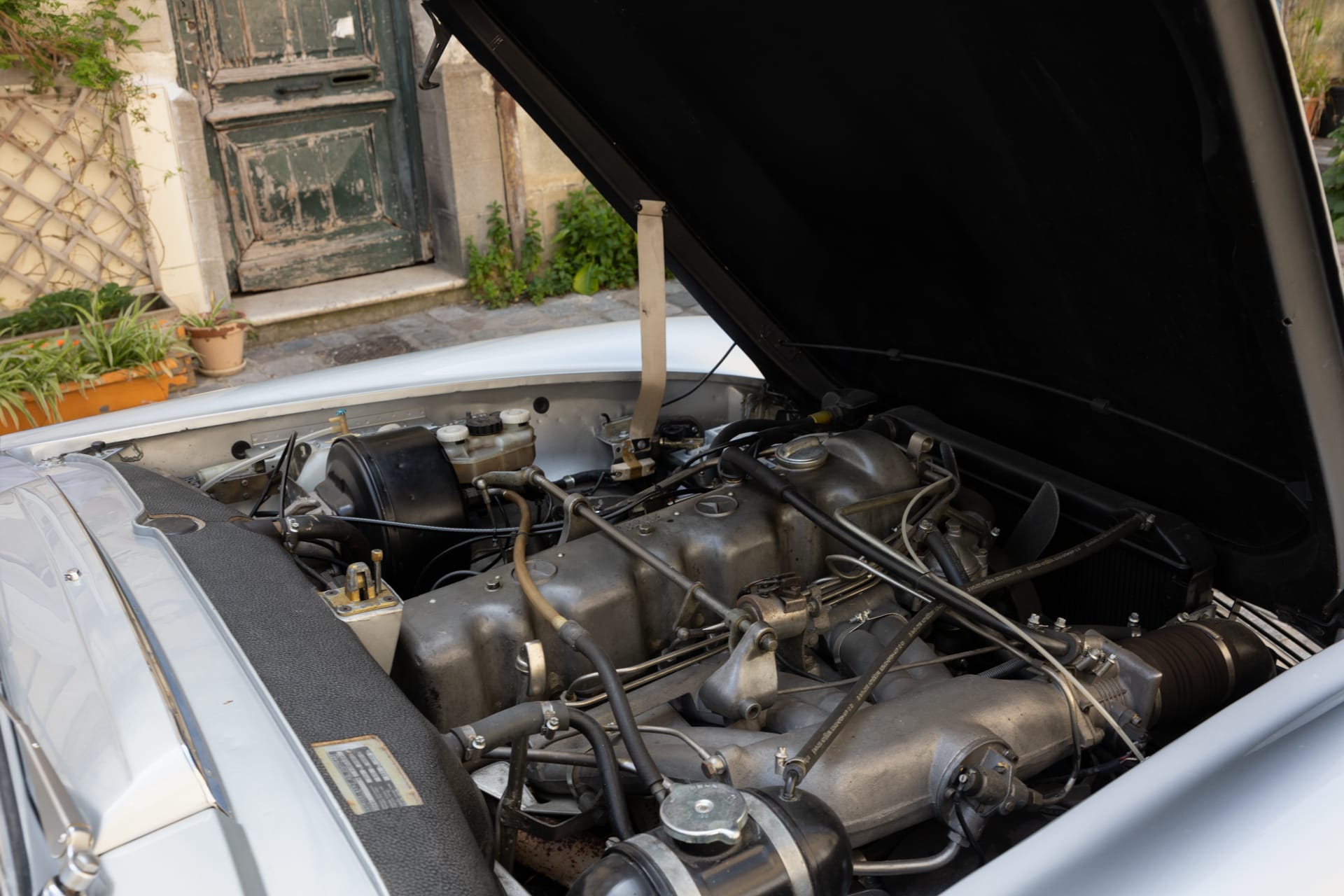MERCEDES BENZ 280 Sl Pagode 1969 used mechanical (1)