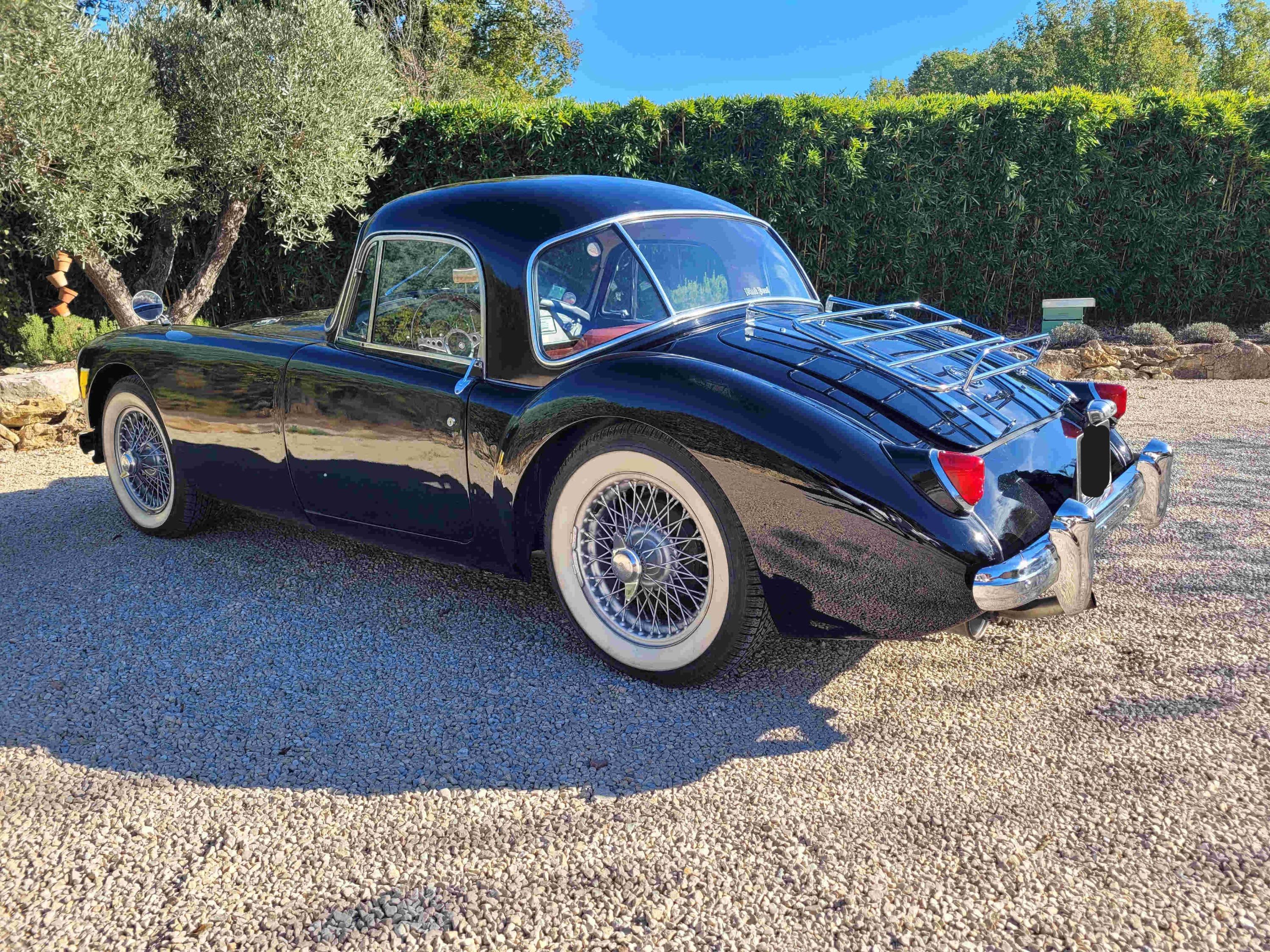 MG A 1500 Coupé 1957 used exterior (2)