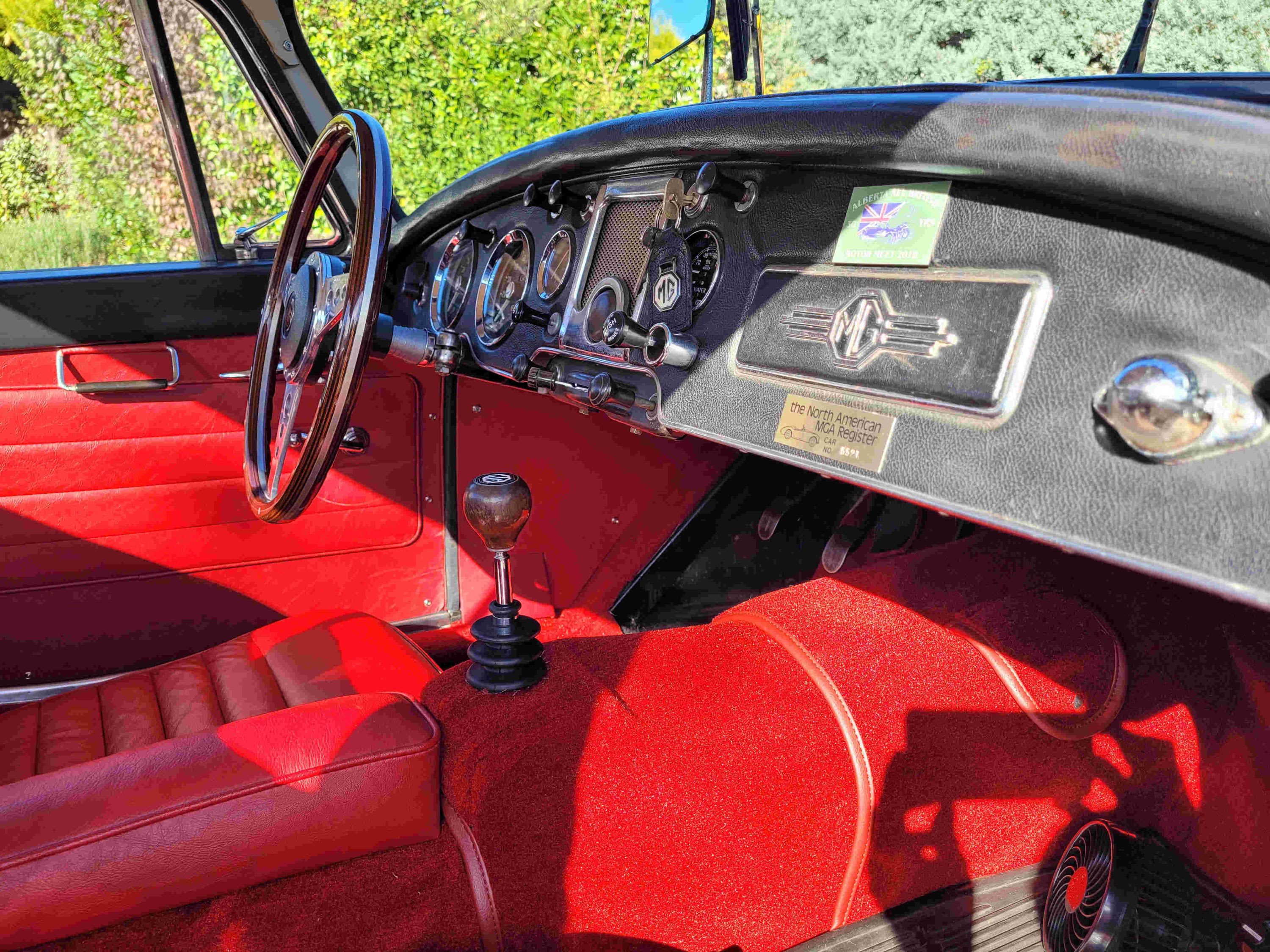 MG A 1500 Coupé 1957 used interior (1)