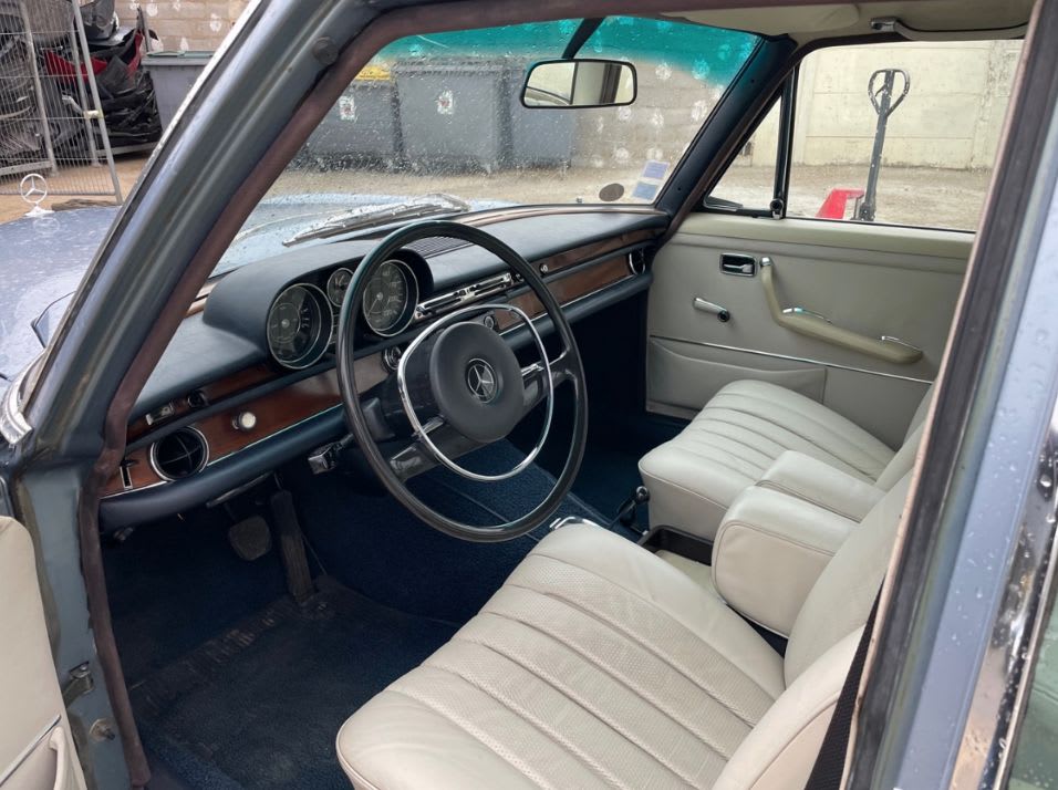 MERCEDES BENZ Classe S 280 S W108 1969 occasion intérieur (1)