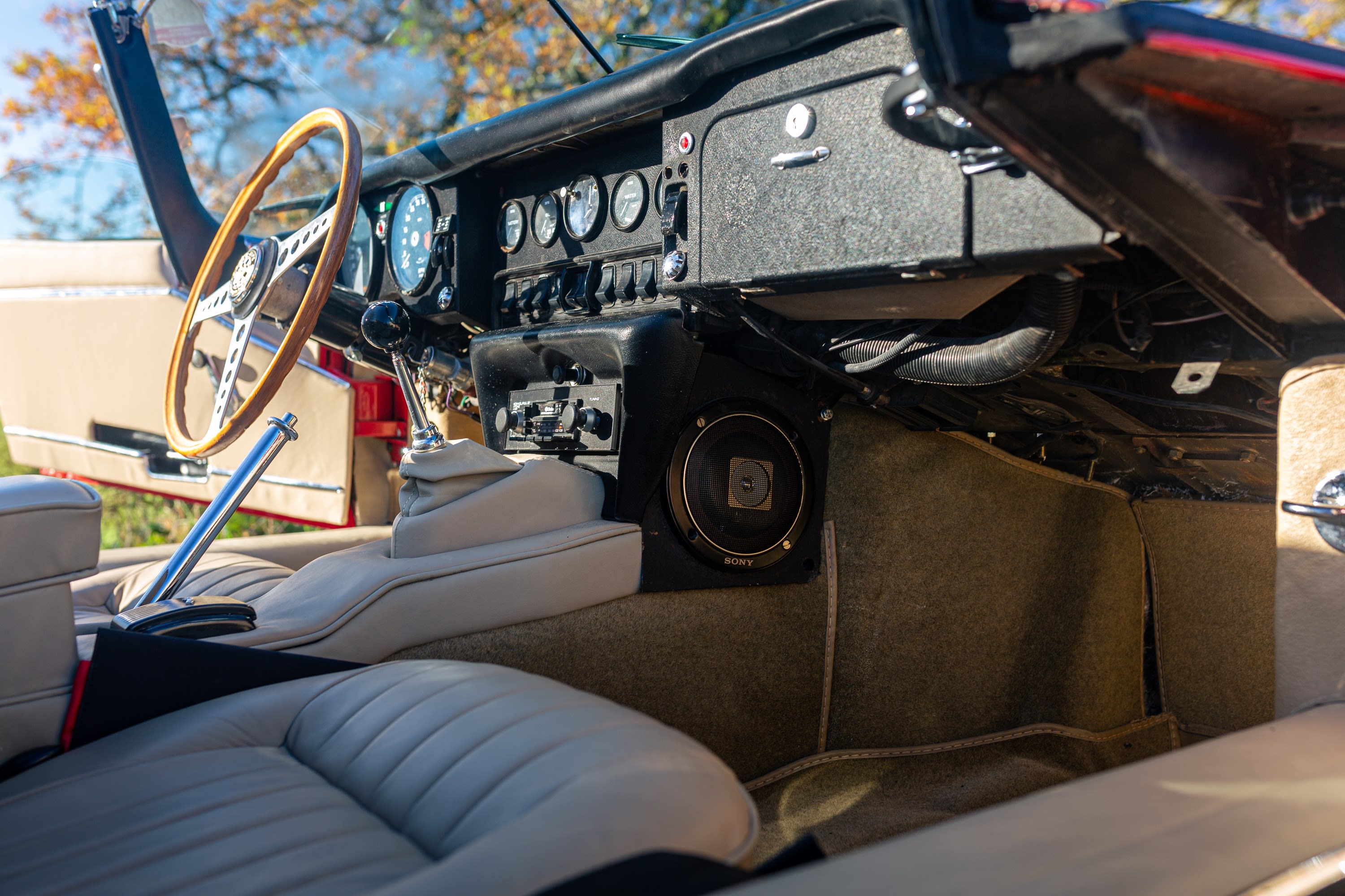 JAGUAR Type E Series 2 1970 used interior (1)