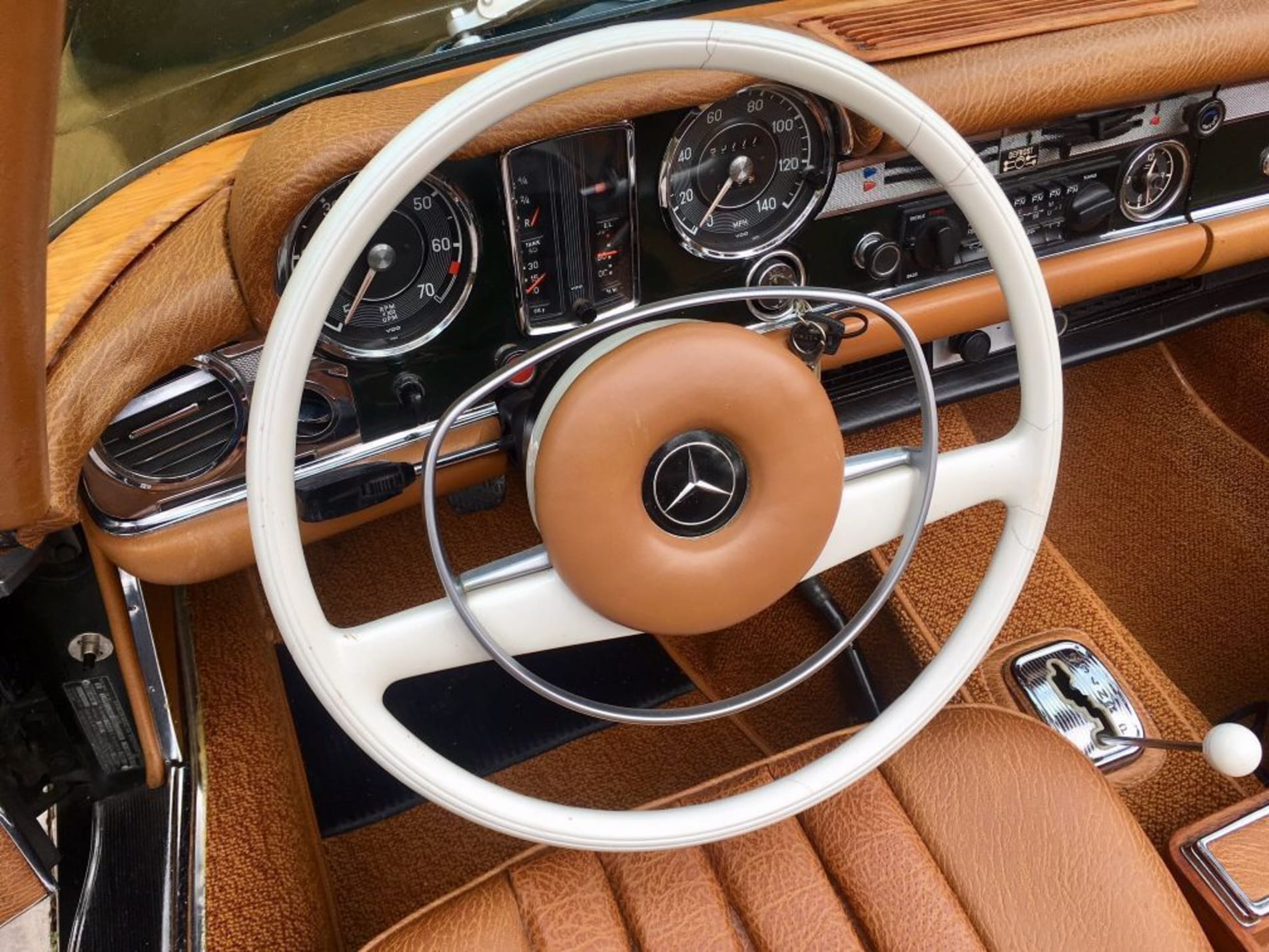 MERCEDES-BENZ 280 sl w113 1968