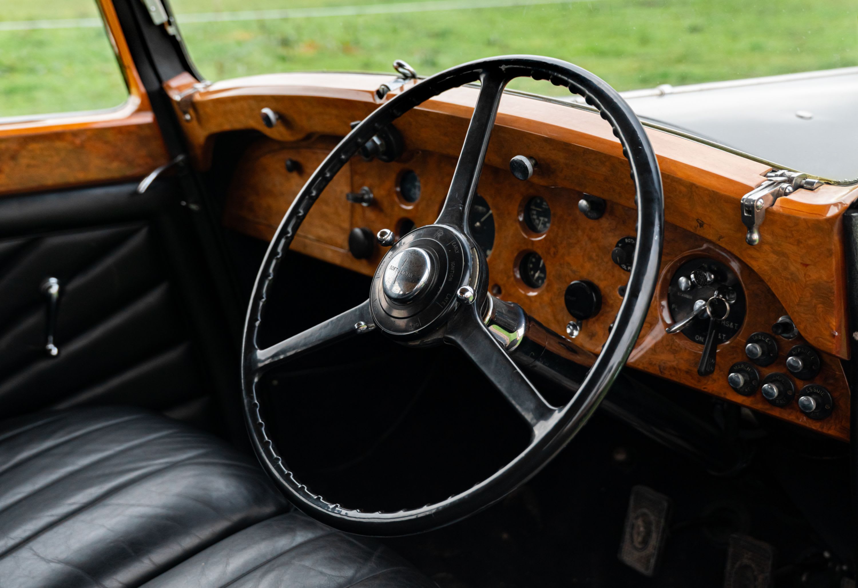 ROLLS ROYCE Phantom Iii Coupé - Chauffeur 1936 occasion intérieur (1)