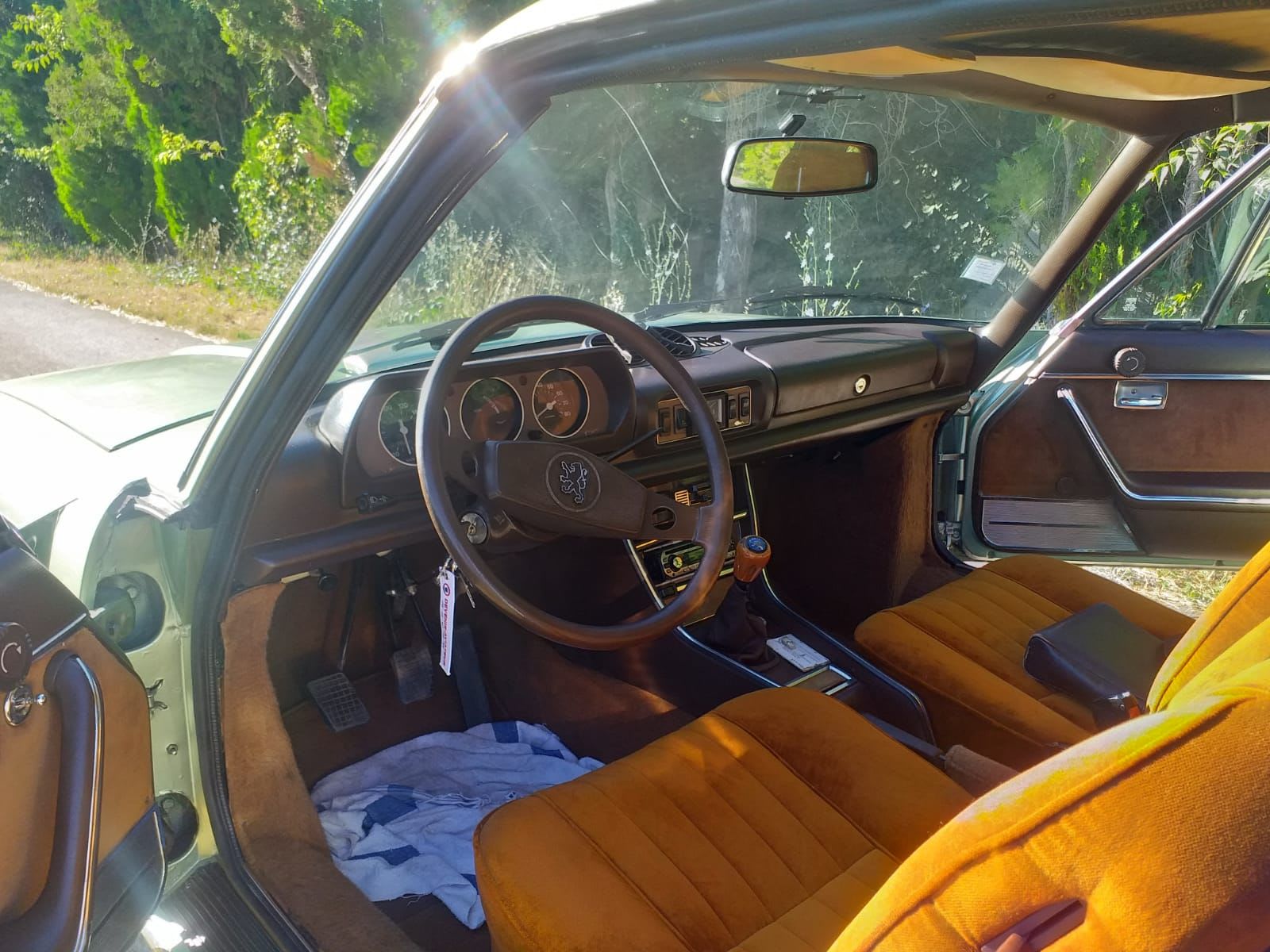 Peugeot 504 C 2.0 Coupé