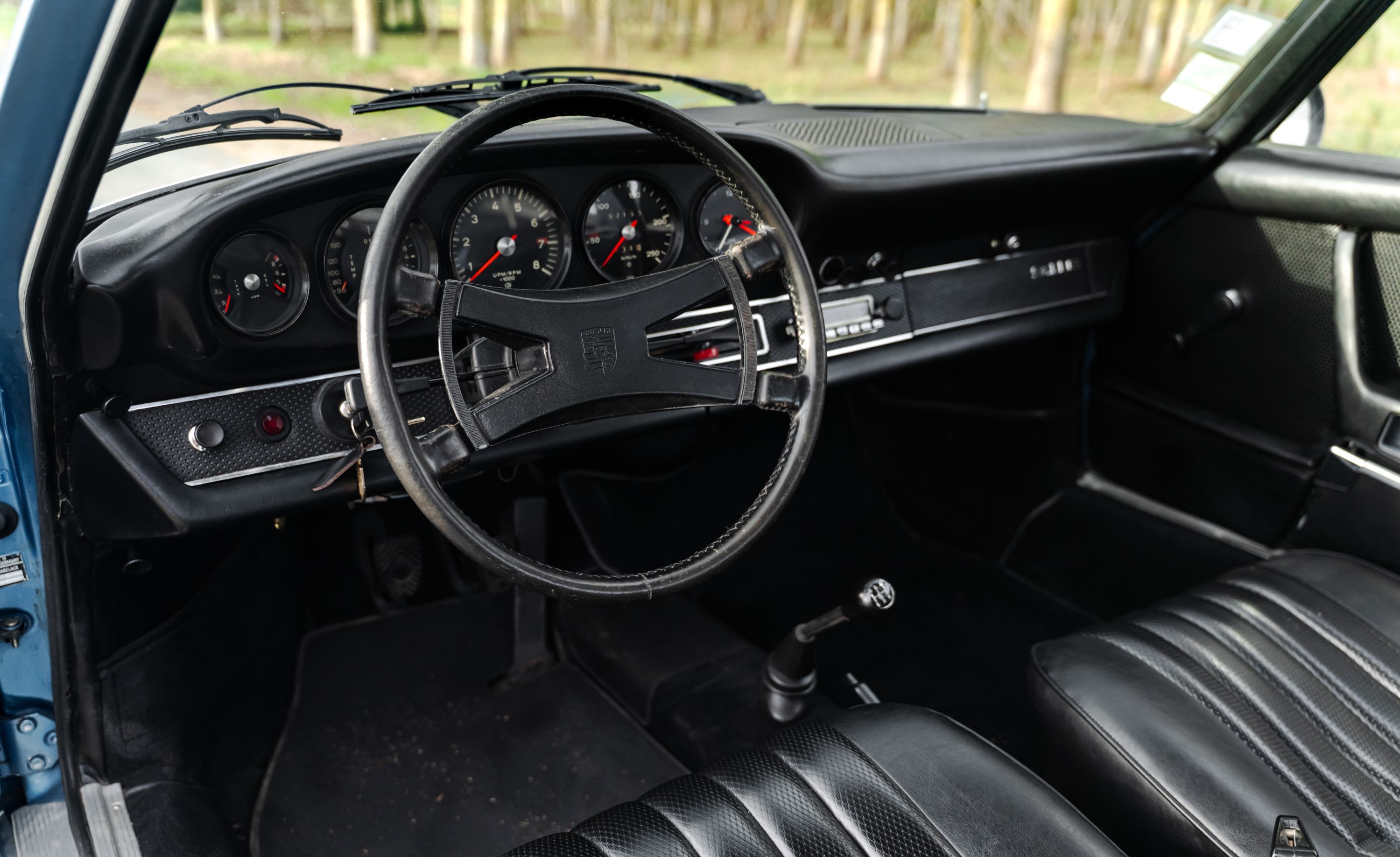 PORSCHE 911 2.2 E 1971 occasion intérieur (1)