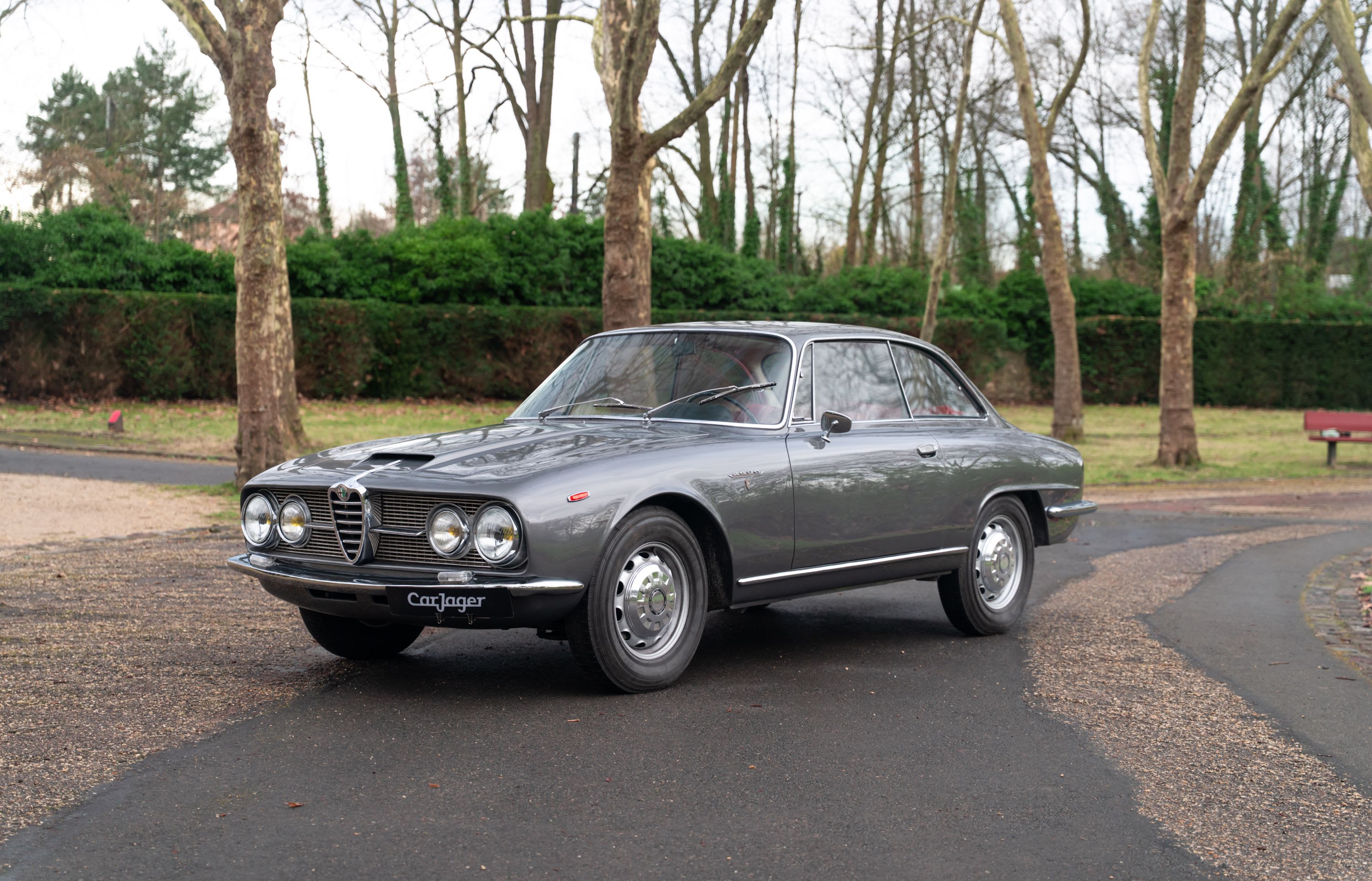 ALFA ROMEO 2600  Sprint 1964 used video (1)