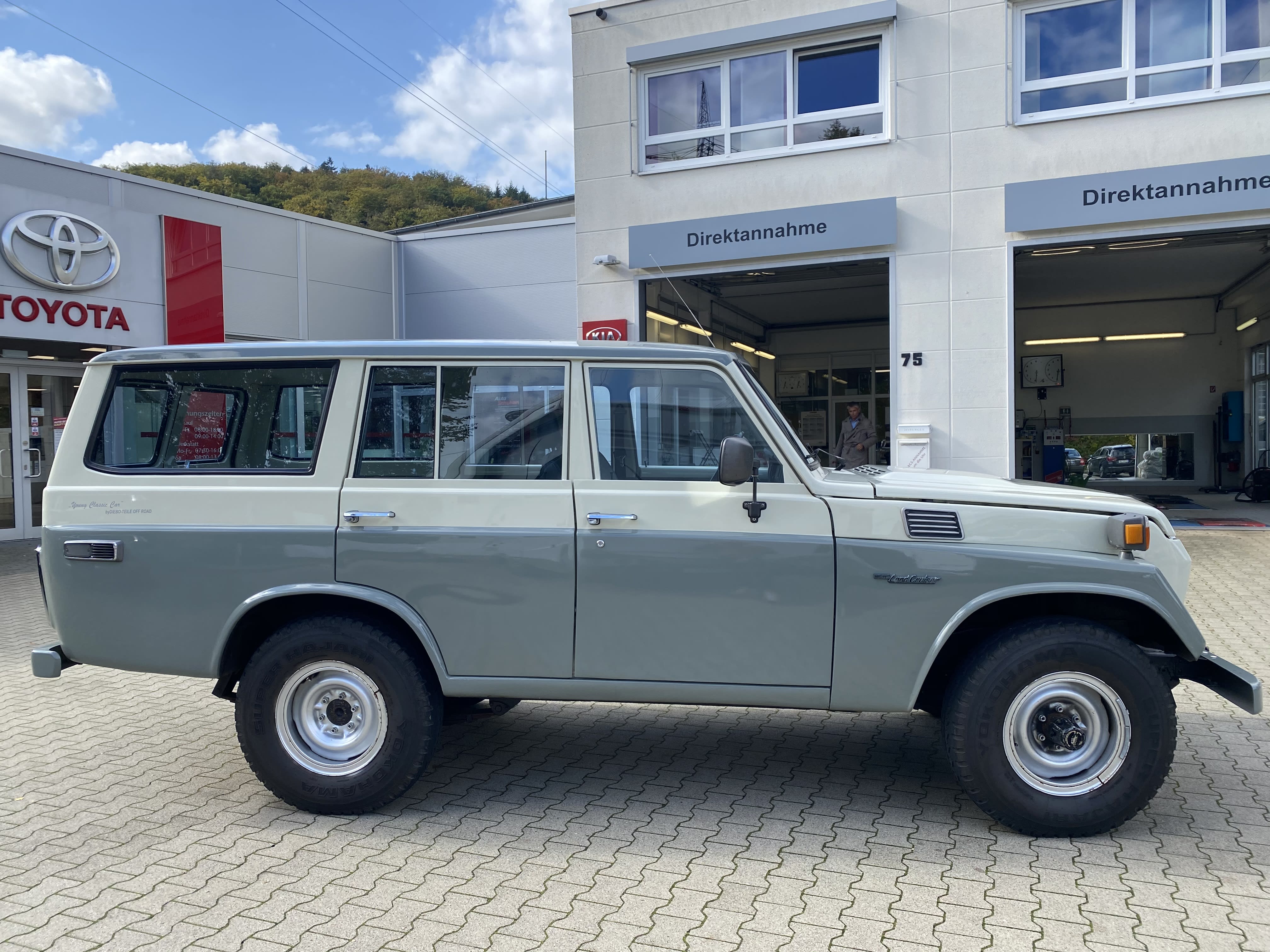 TOYOTA Land Cruiser Fj 55 Station Wagon 1980 occasion extérieur (2)