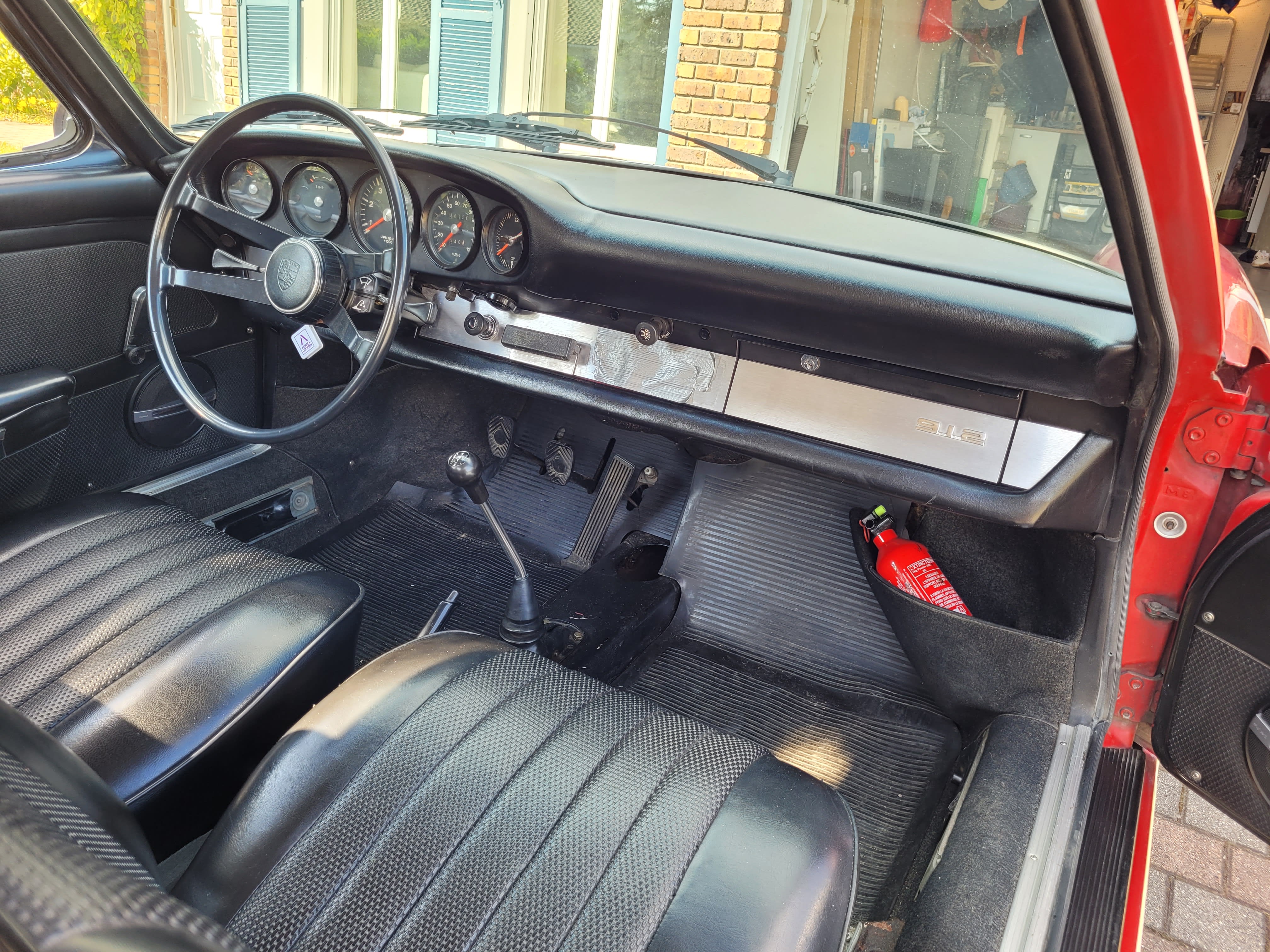 PORSCHE 912   1968 usado interior (1)