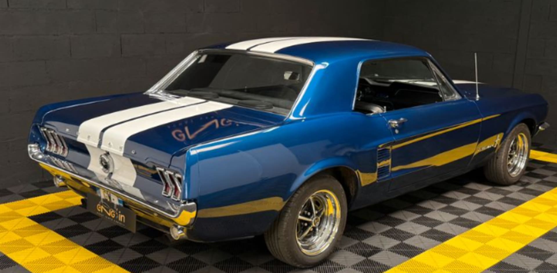 Ford Mustang V8 289