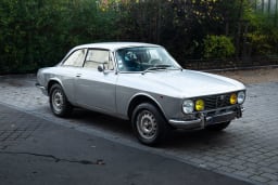 ALFA ROMEO 2000 gtv  1975