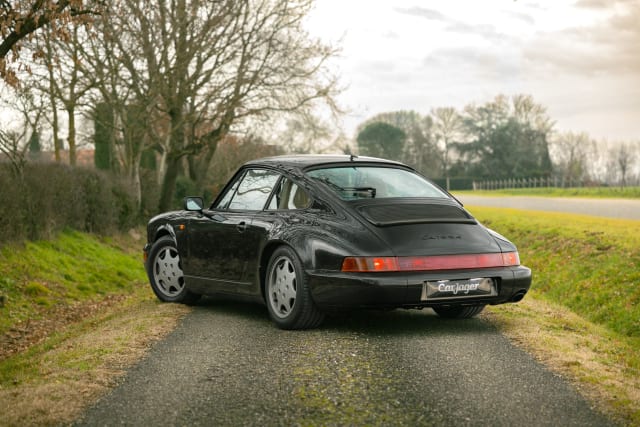 Porsche 911 964 Carrera 4