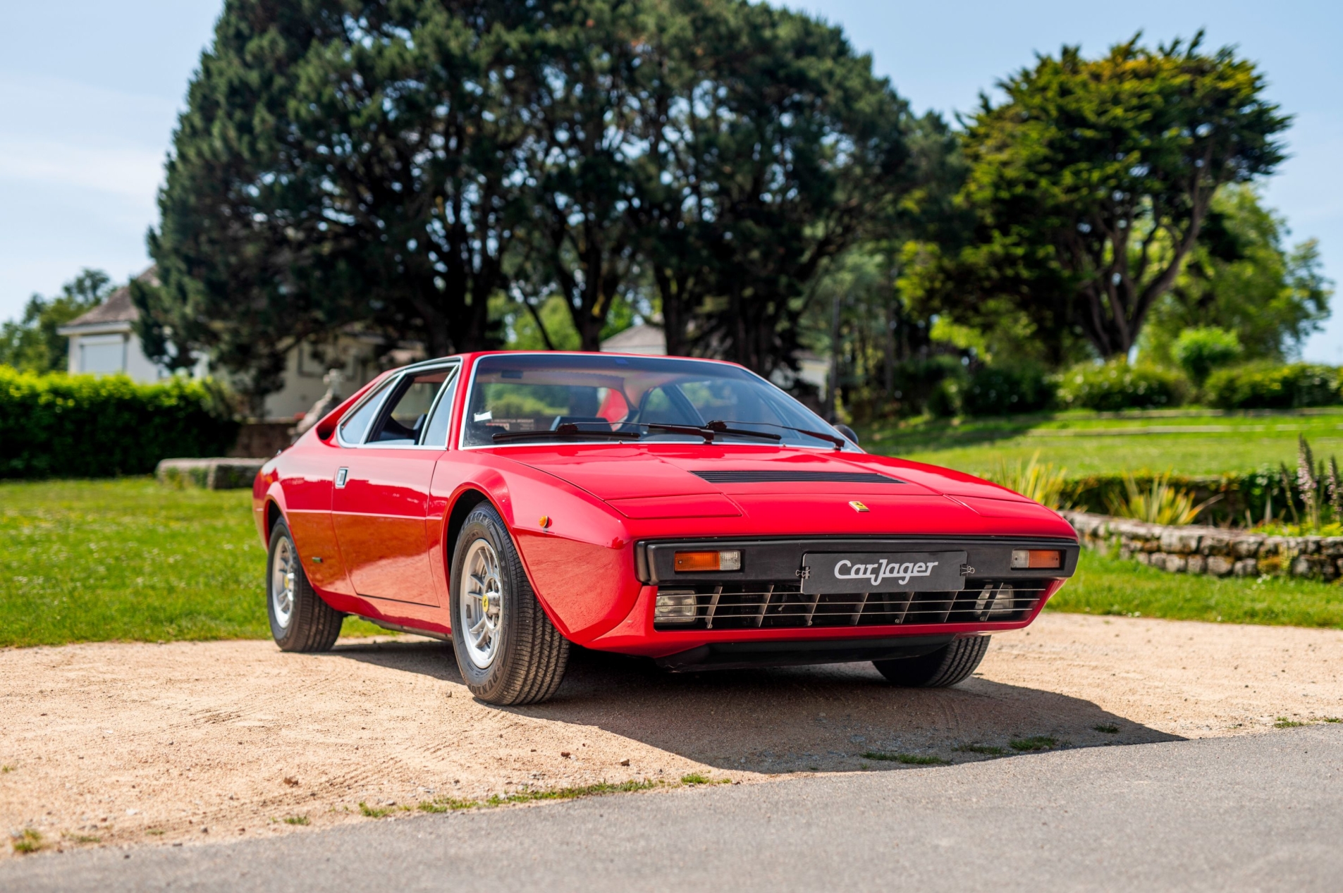 Photo FERRARI Dino 308 gt4 1977