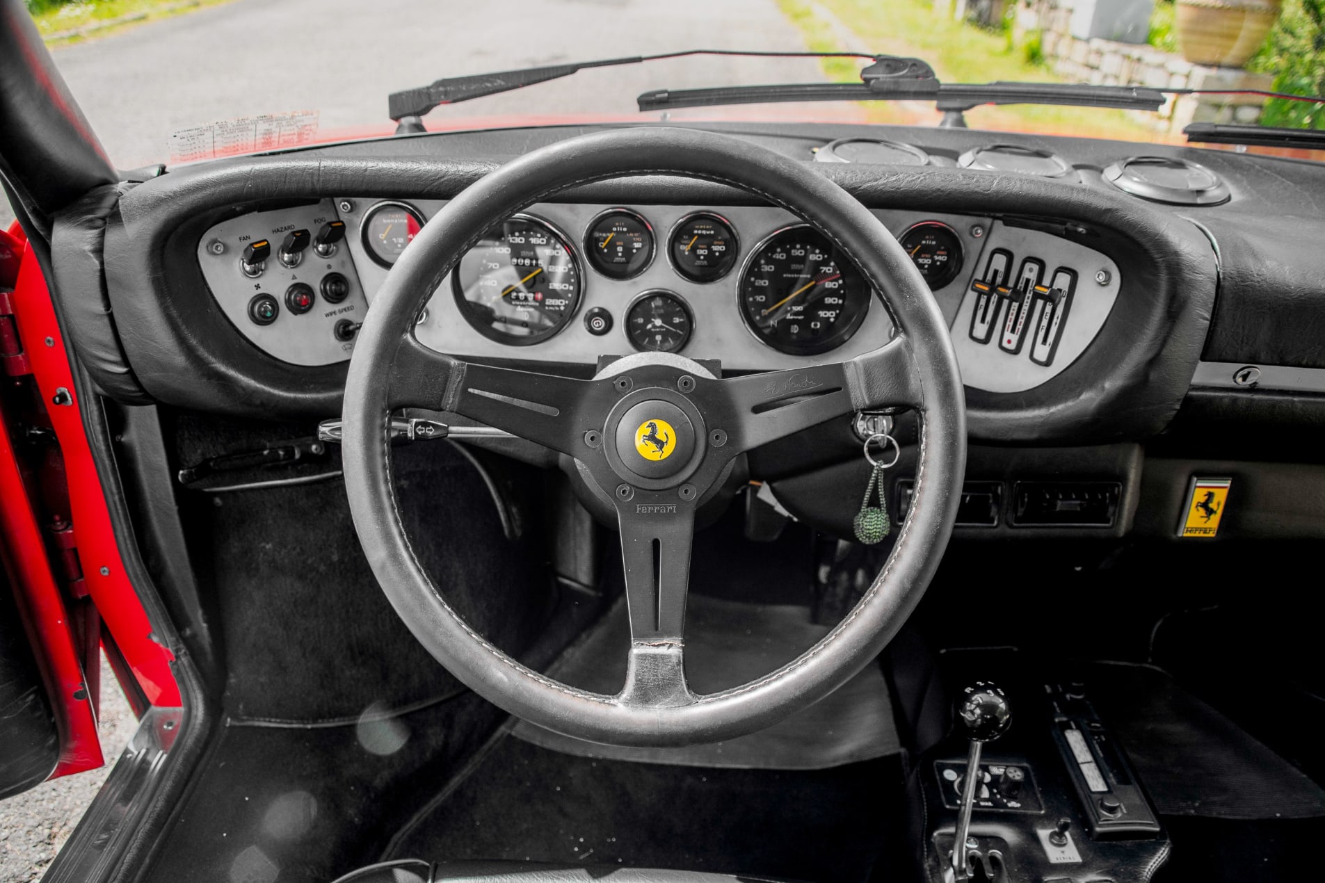 FERRARI Dino 308 gt4 1977