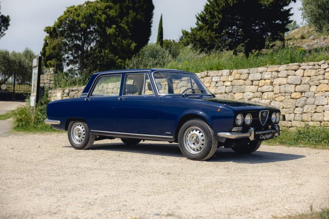 Alfa Romeo 2000 Berlina Tipo 105