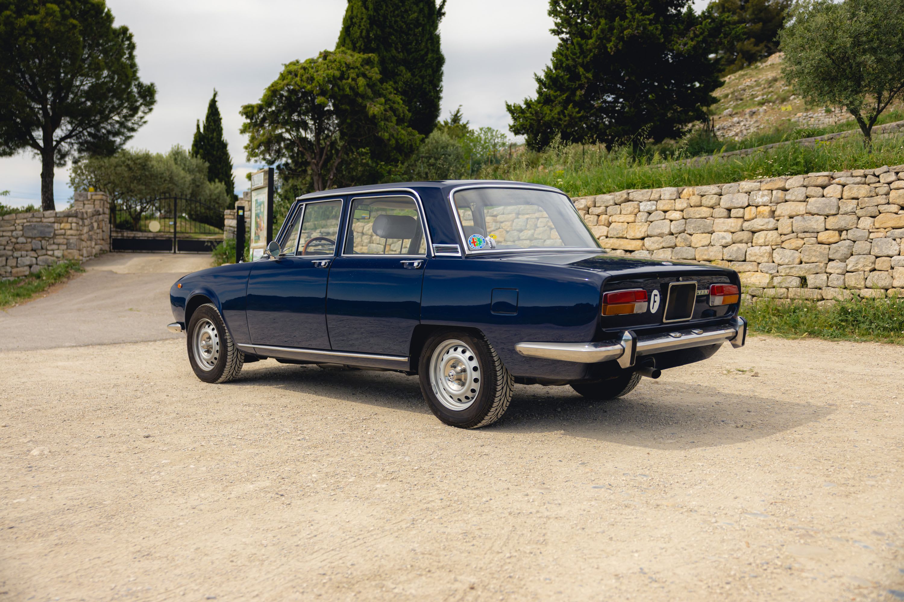 ALFA ROMEO 2000 Berlina Tipo 105 1971 occasion extérieur (2)