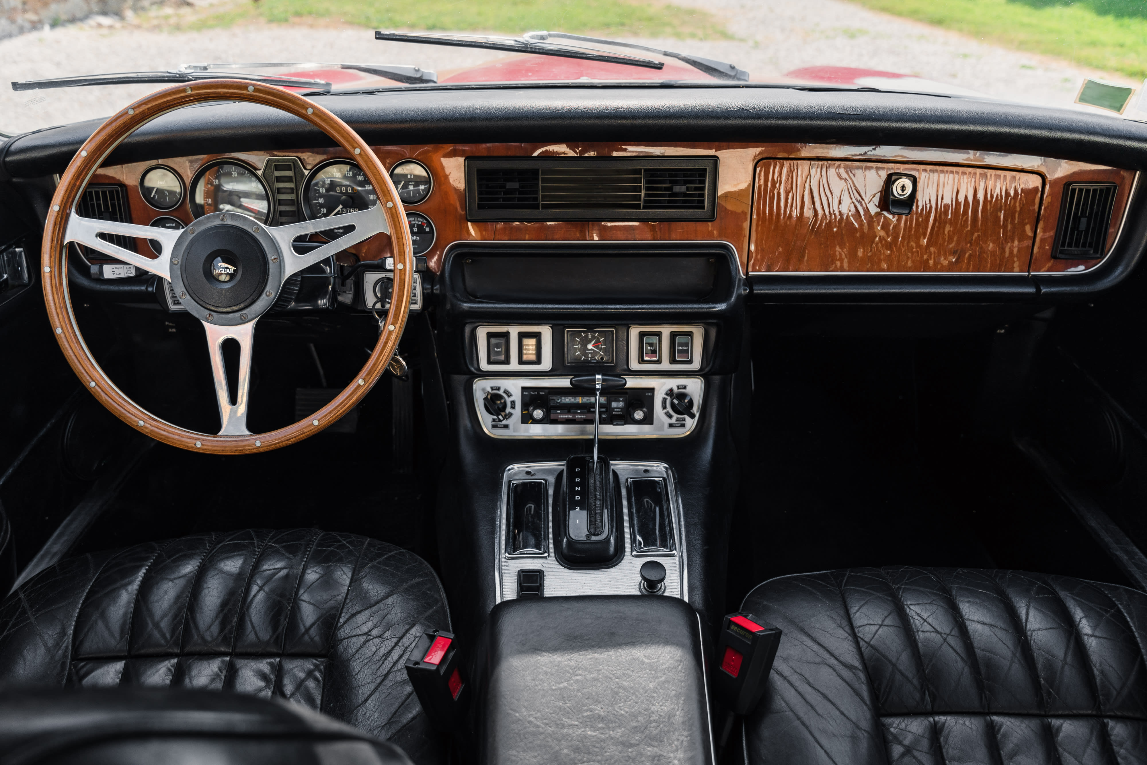 JAGUAR Xj6 Series 2 1975 occasion intérieur (1)