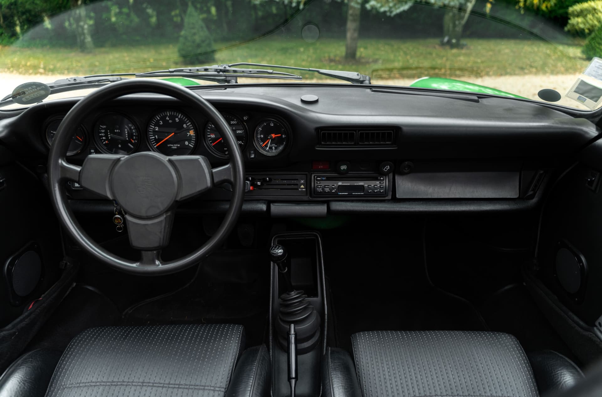Porsche 911 3.0 Carrera Targa