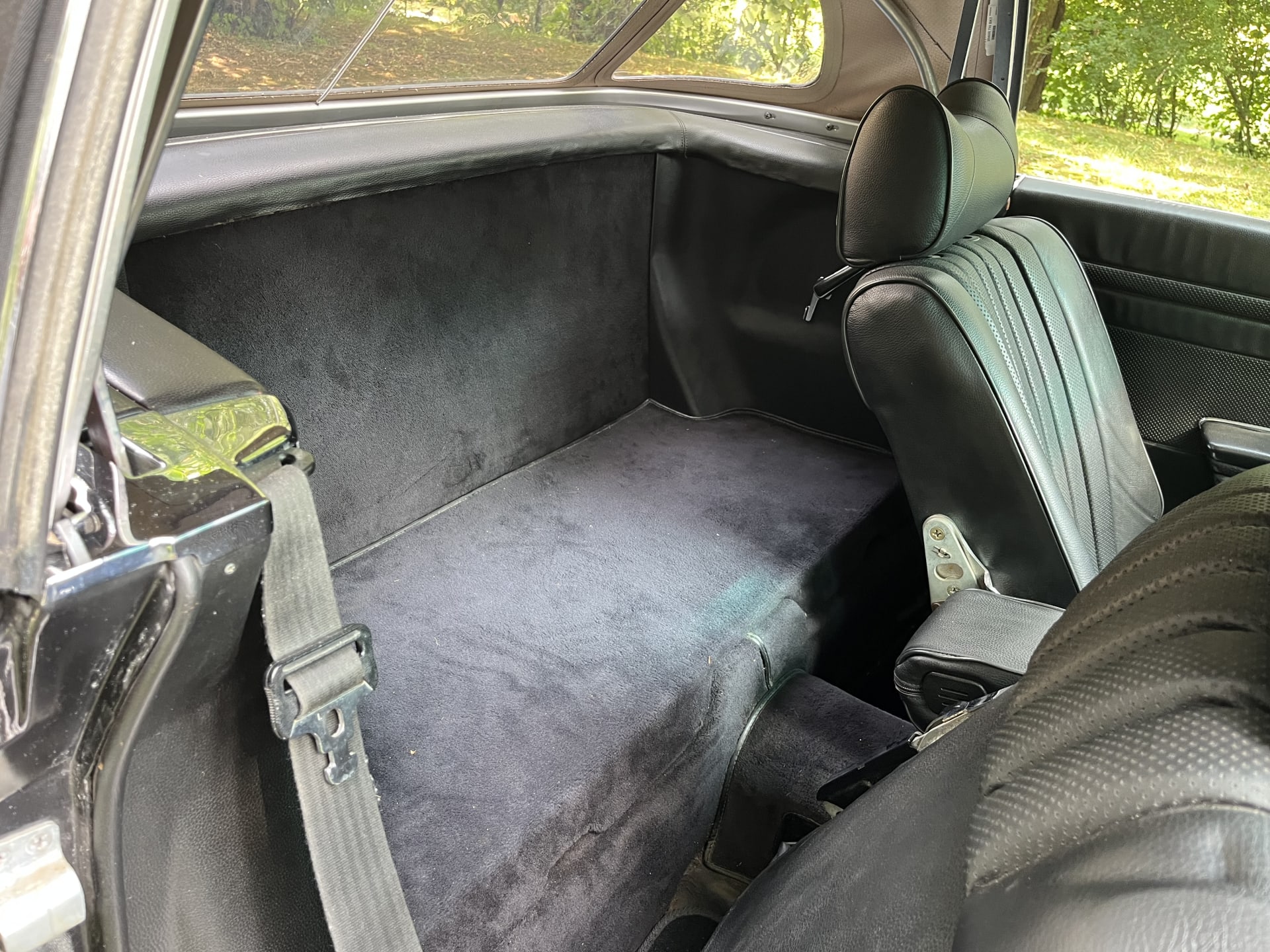 MERCEDES BENZ 450 Sl R107 1979 occasion mécanique (1)