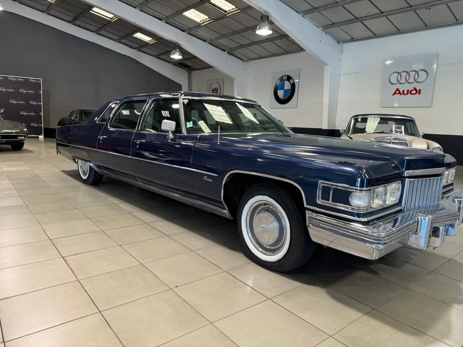 Photo CADILLAC Fleetwood eldorado 7th generation 1975