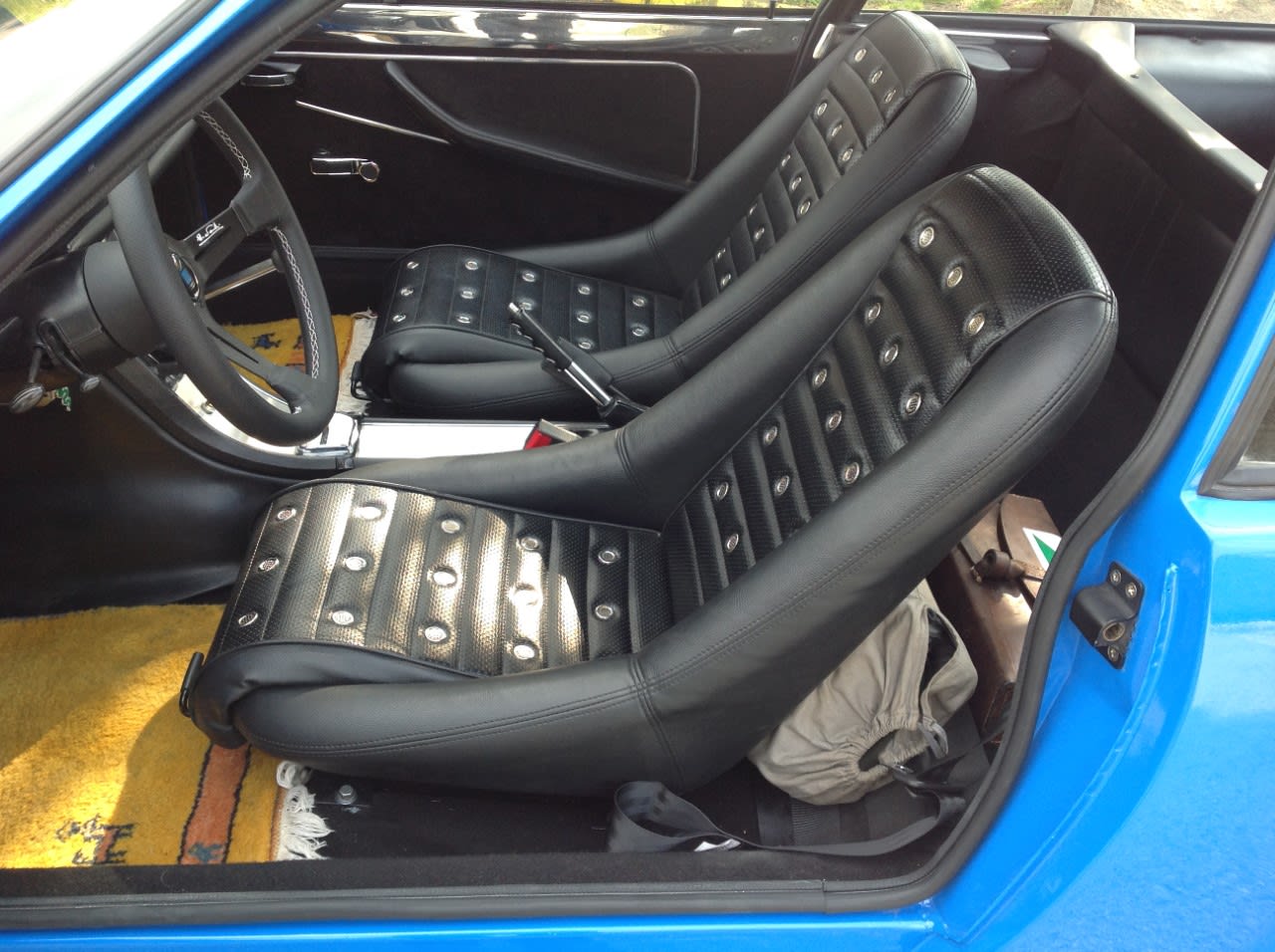 ALFA ROMEO 1300 Tipo 105 Junior Zagato 1970 usado interior (1)