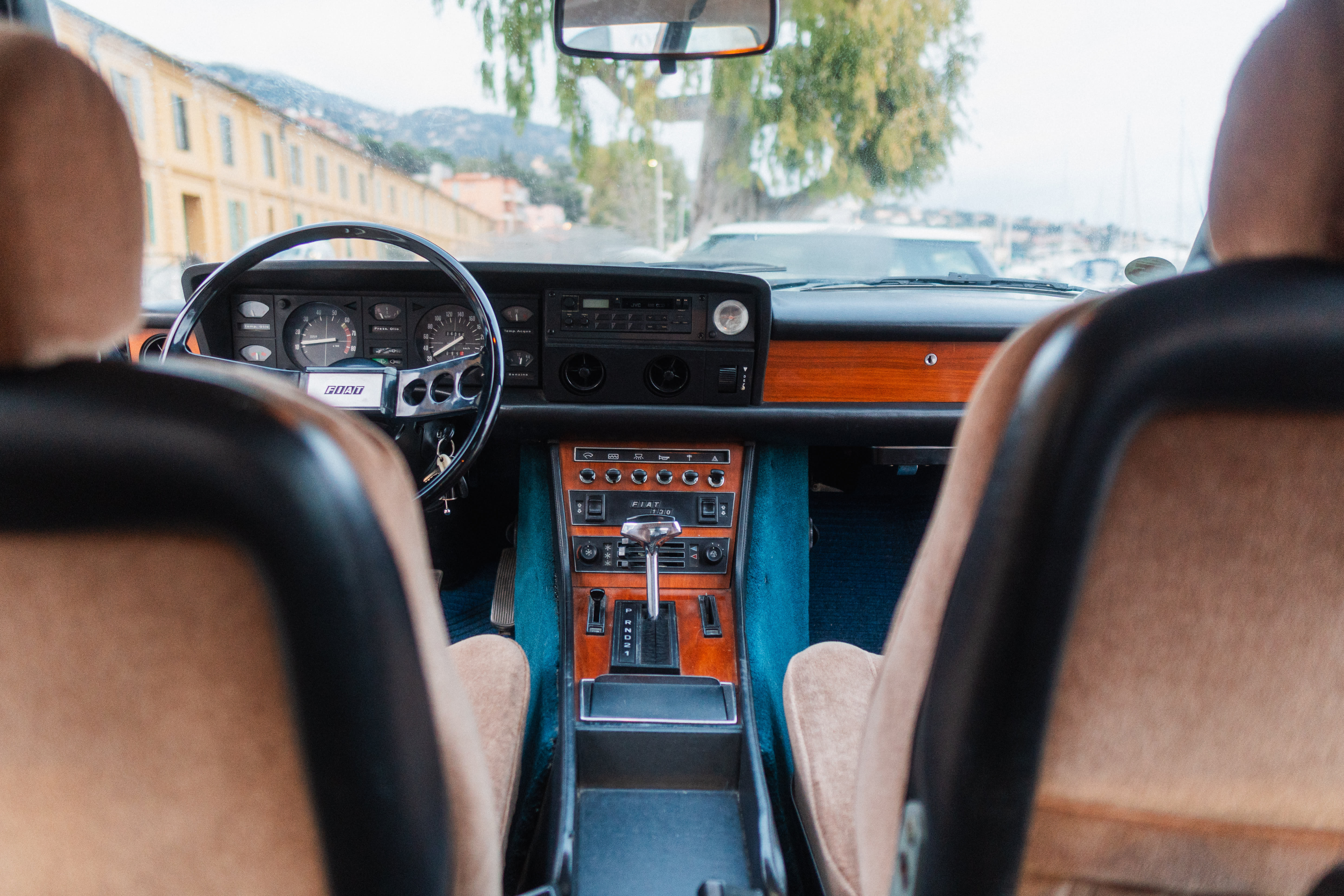 FIAT 130 1974 occasion intérieur (1)