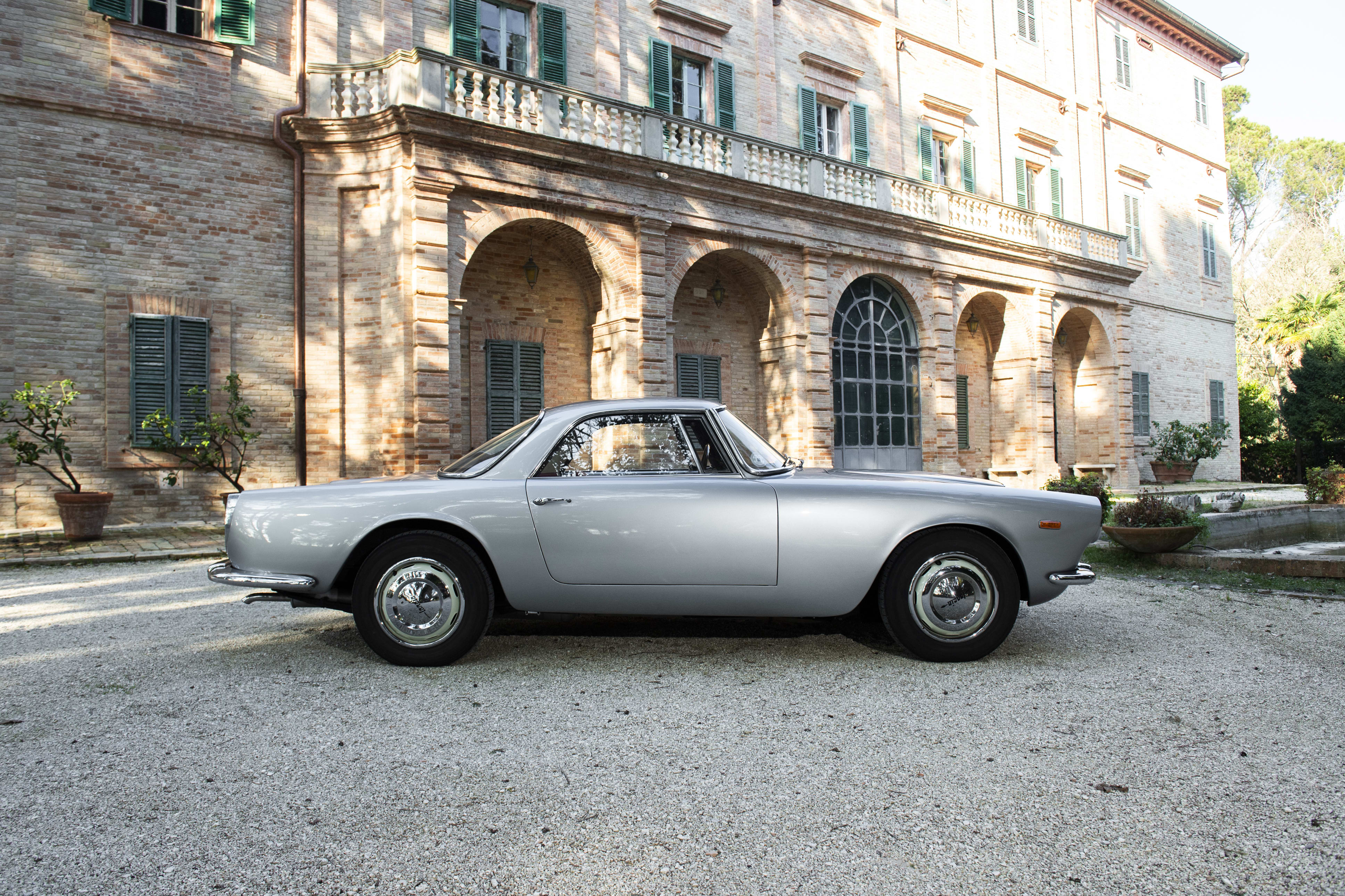 LANCIA Flaminia Gt 3c Touring Superleggera 1963 used video (1)