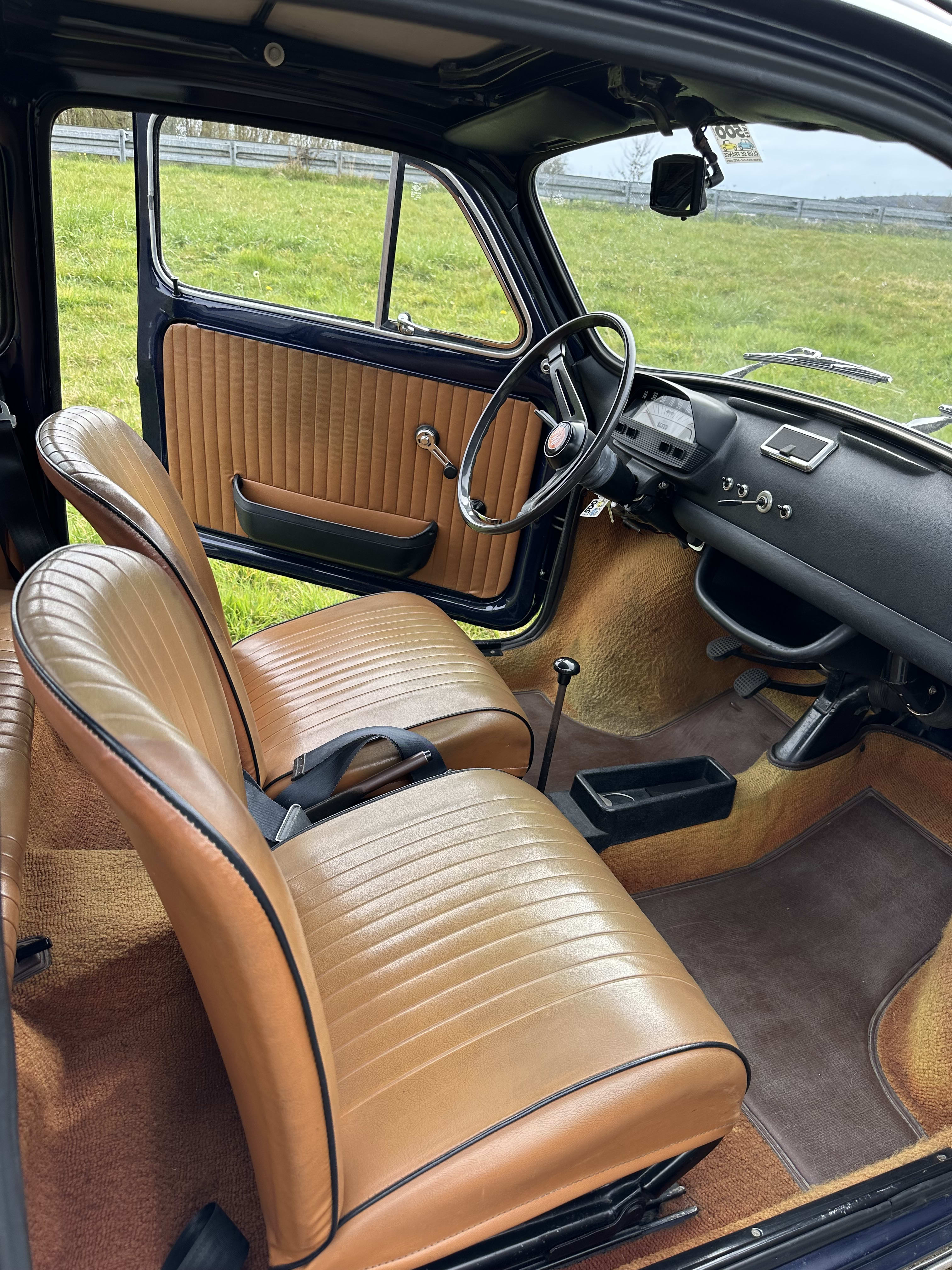 FIAT 500 Luxe 1970 used interior (1)