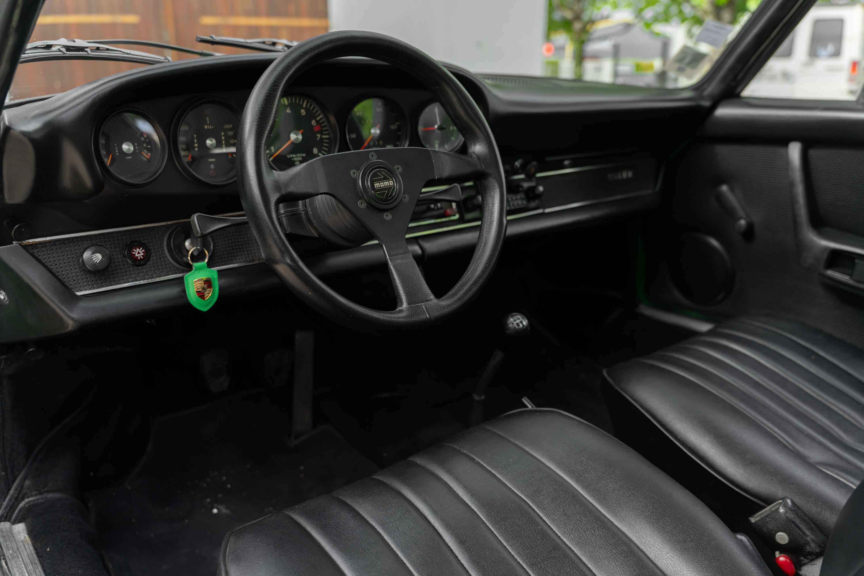 PORSCHE 911 2.2 T 1970 used interior (1)