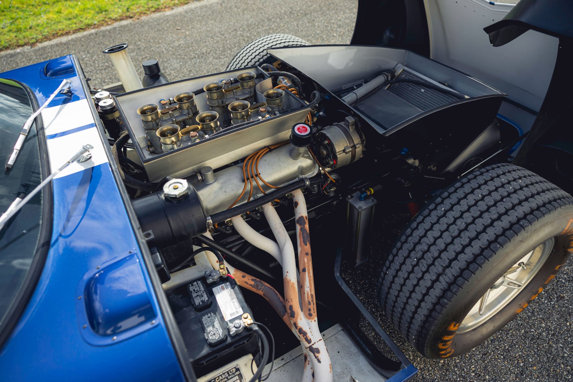 AC Shelby cobra daytona 1964
