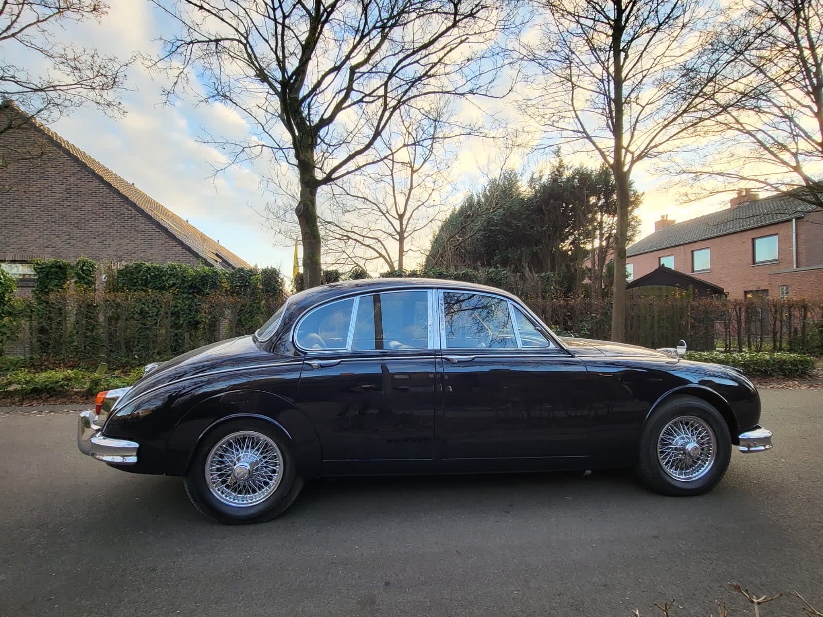 JAGUAR Mark 2 3.4 1962 occasion extérieur (2)