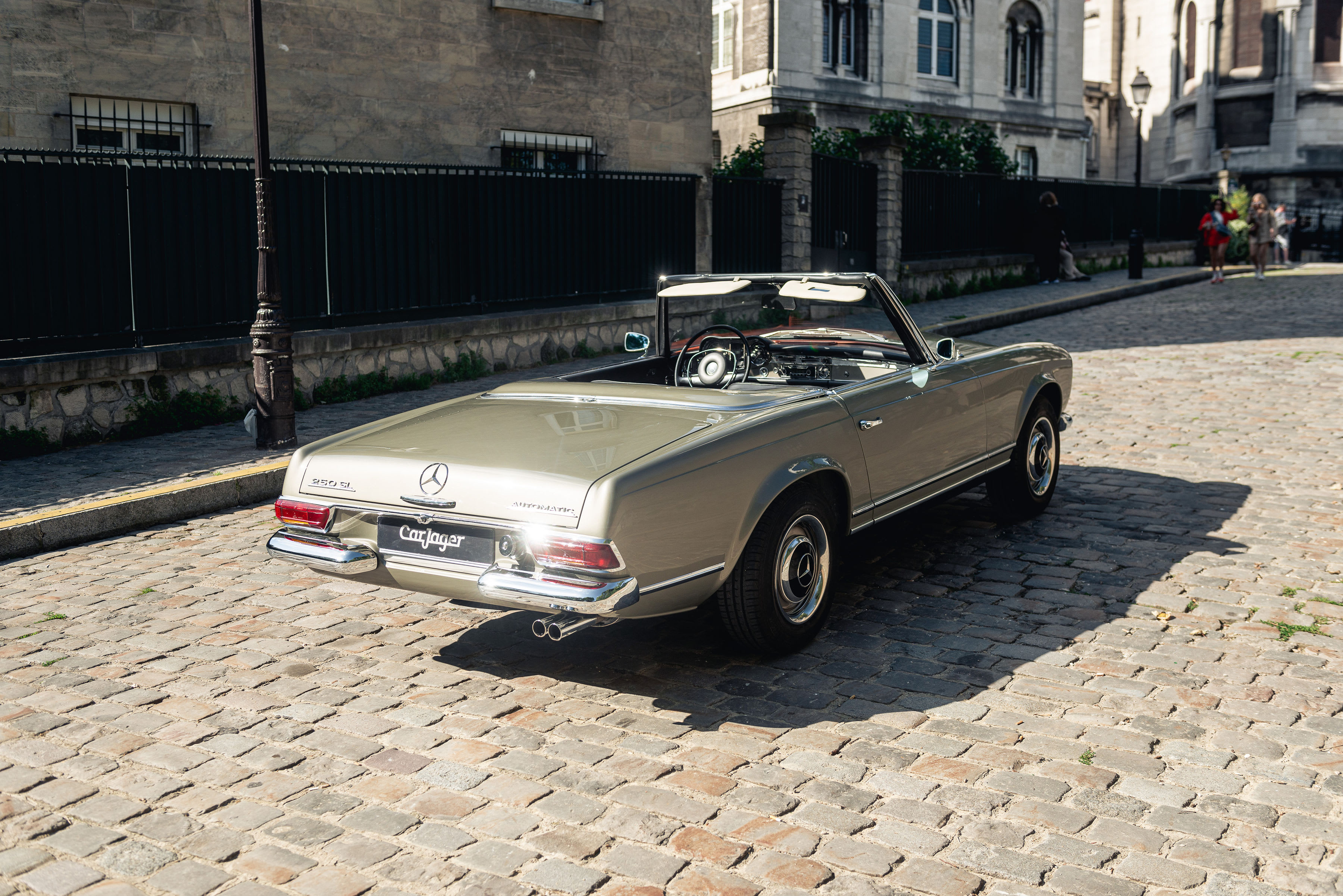 MERCEDES BENZ 250 Sl Pagode 1967 used exterior (2)