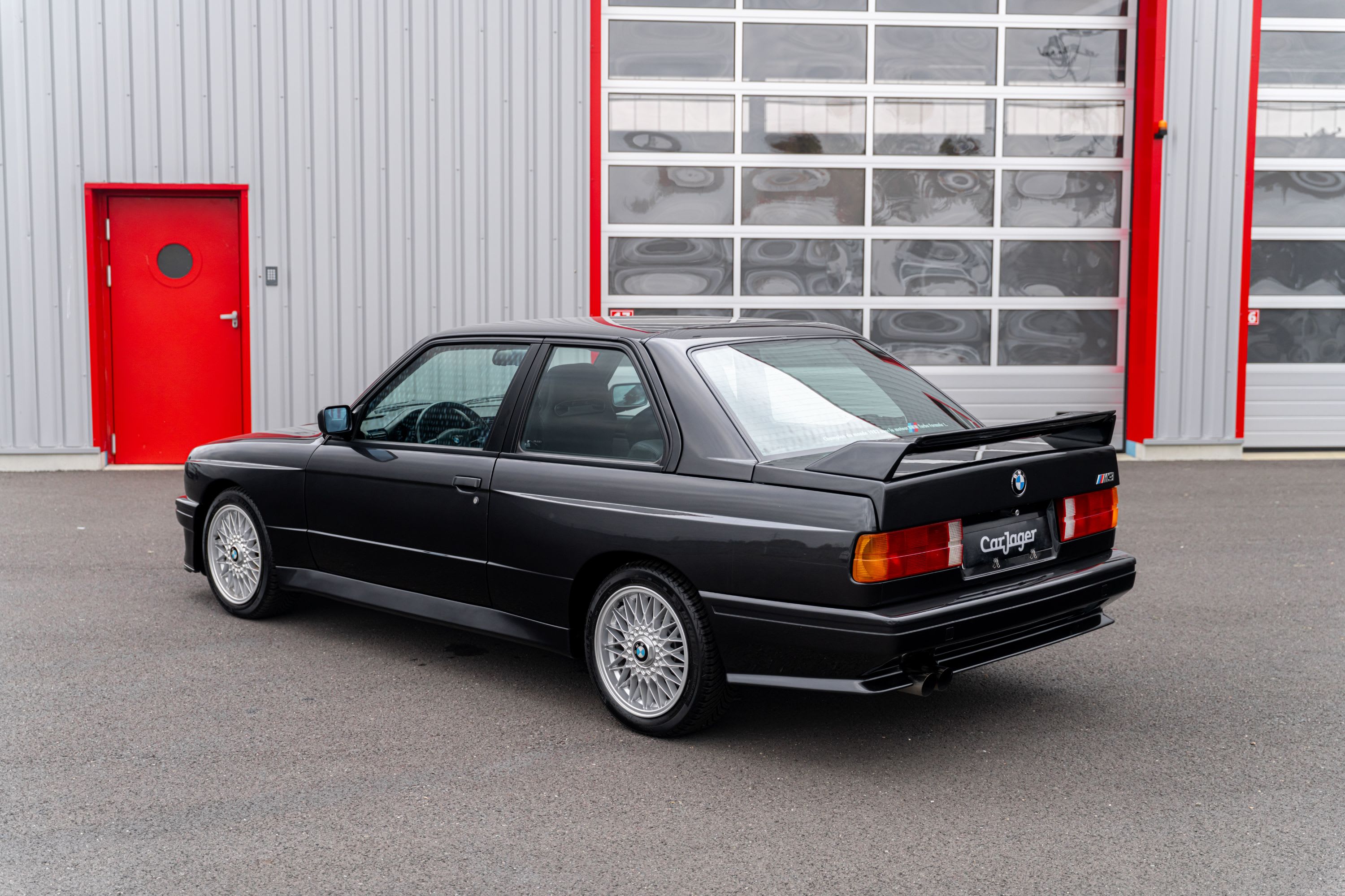 BMW M3 E30 1986 occasion extérieur (2)