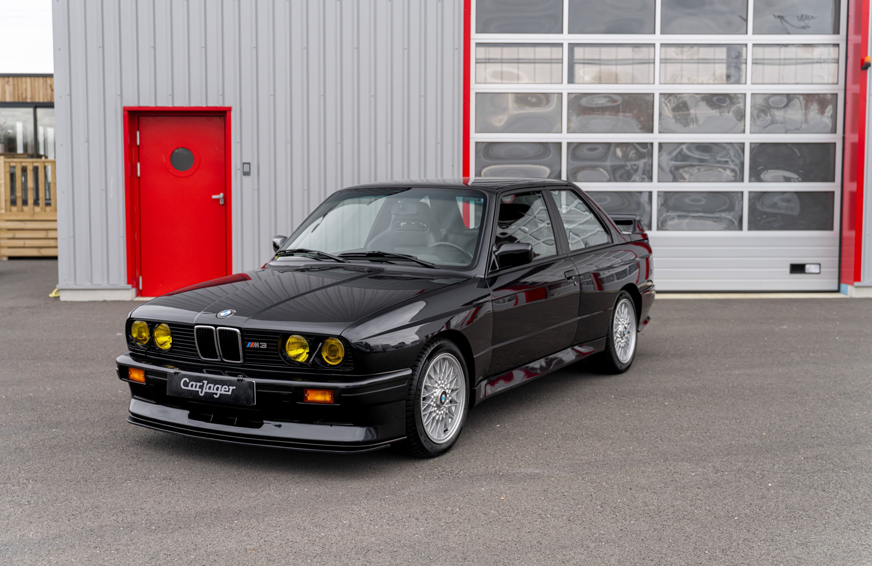 BMW M3 E30 1986 occasion vidéo (1)