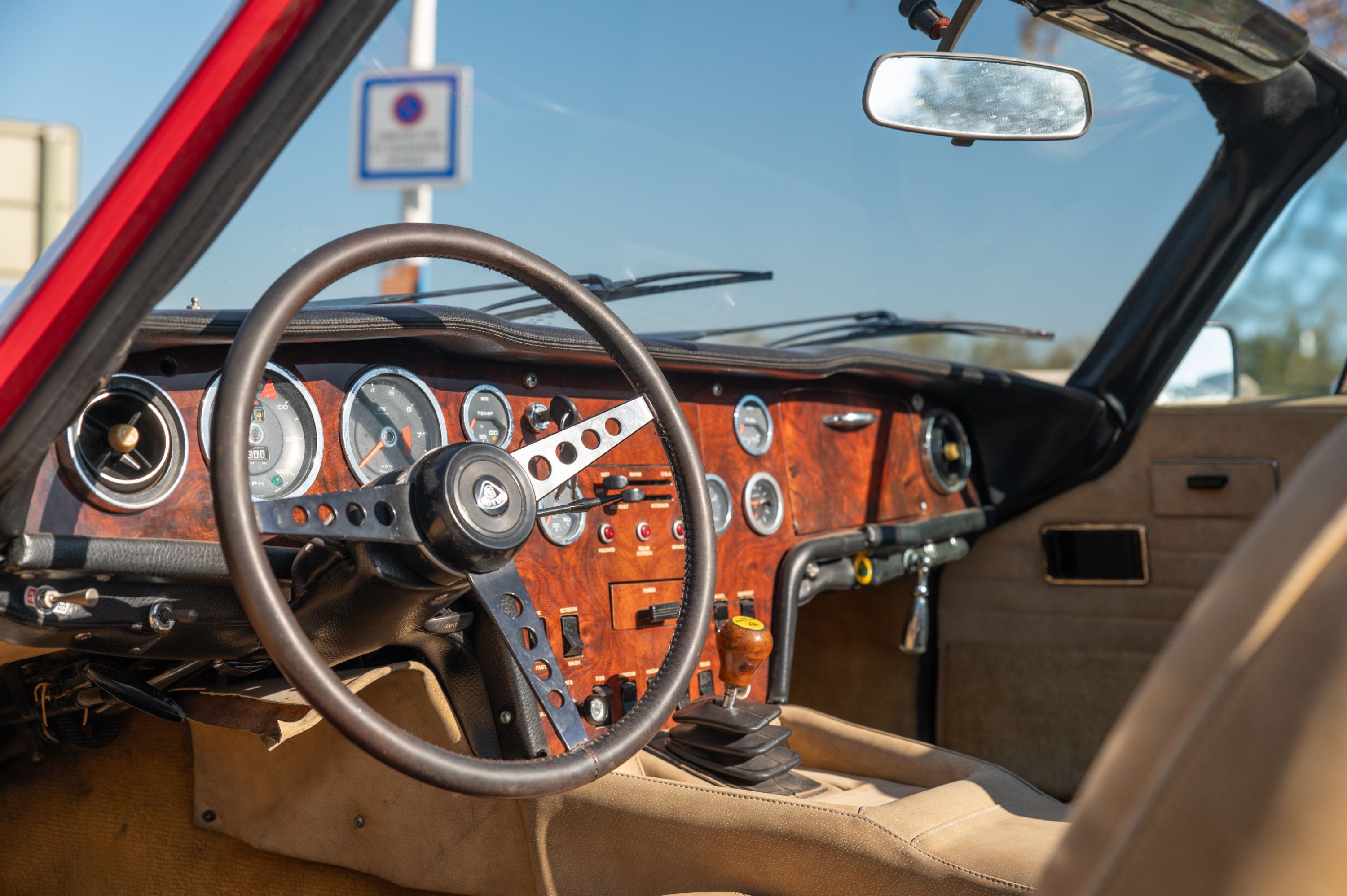 LOTUS Elan Plus 2 S 130 1973 used interior (1)