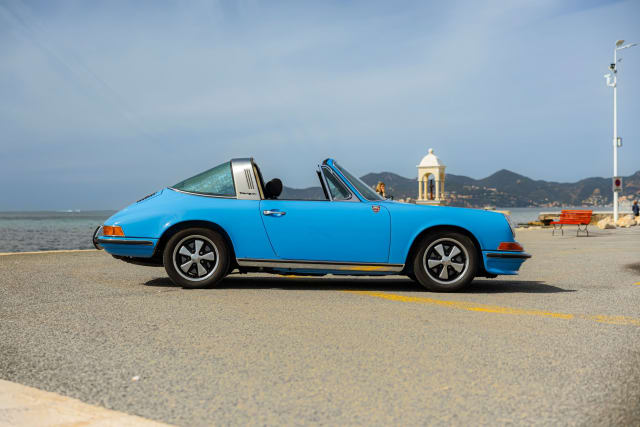 Porsche 911 2.4 T Targa