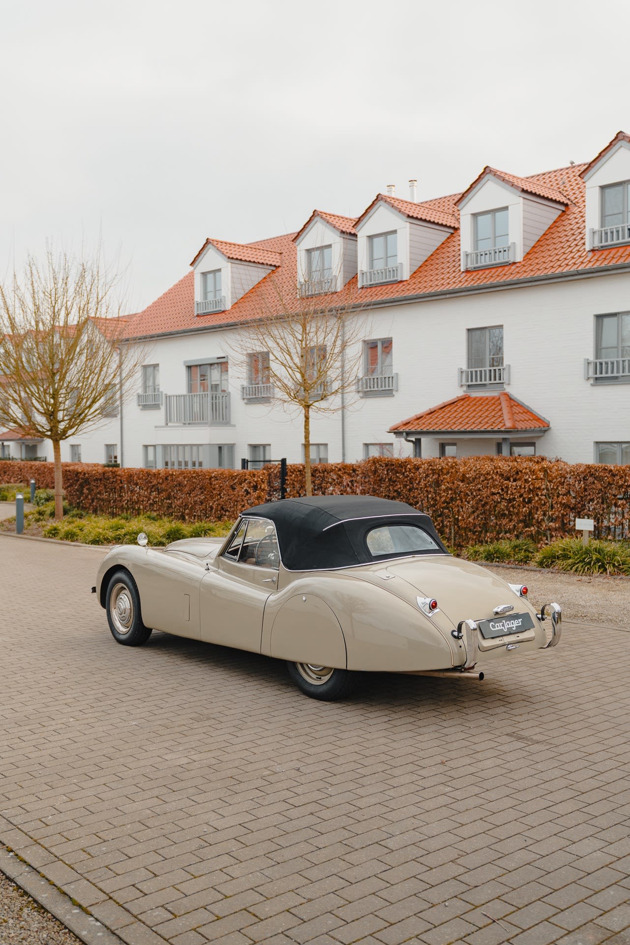 JAGUAR Xk120 Dhc 1953 used video (1)