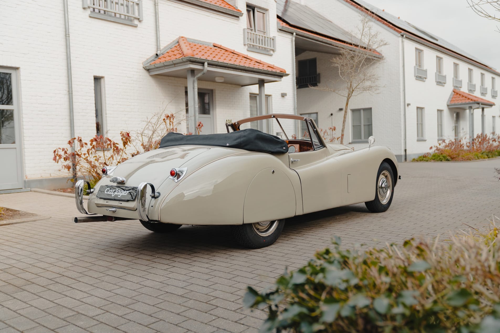 JAGUAR Xk 120 DHC 1953