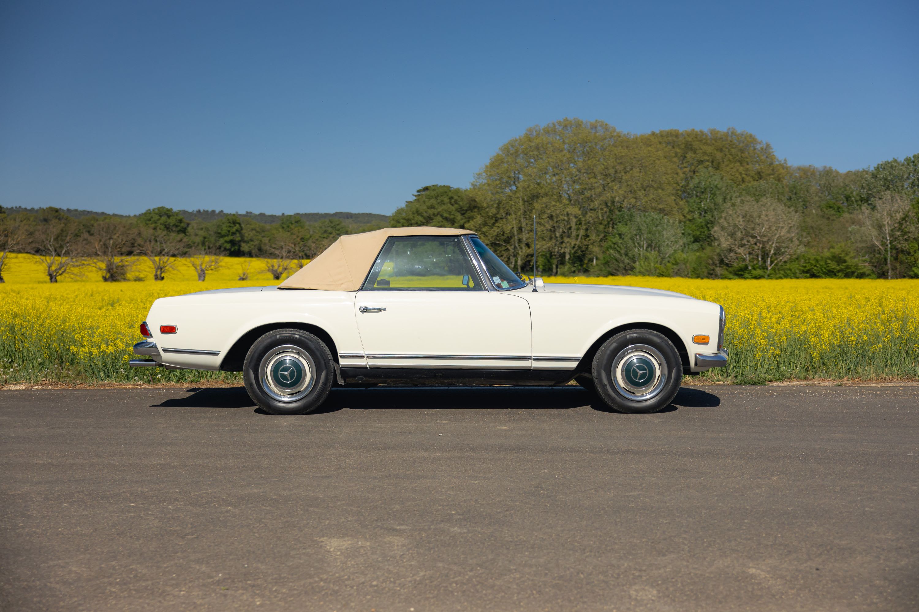 MERCEDES BENZ 250 Sl Pagode 1968 used video (1)