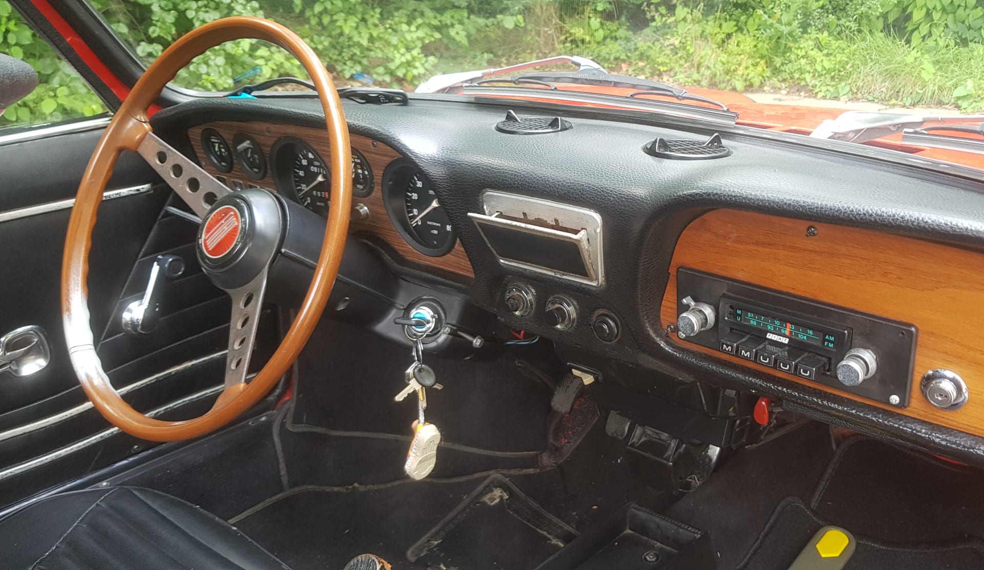 FIAT 850 Sport Spider 1969 occasion intérieur (1)