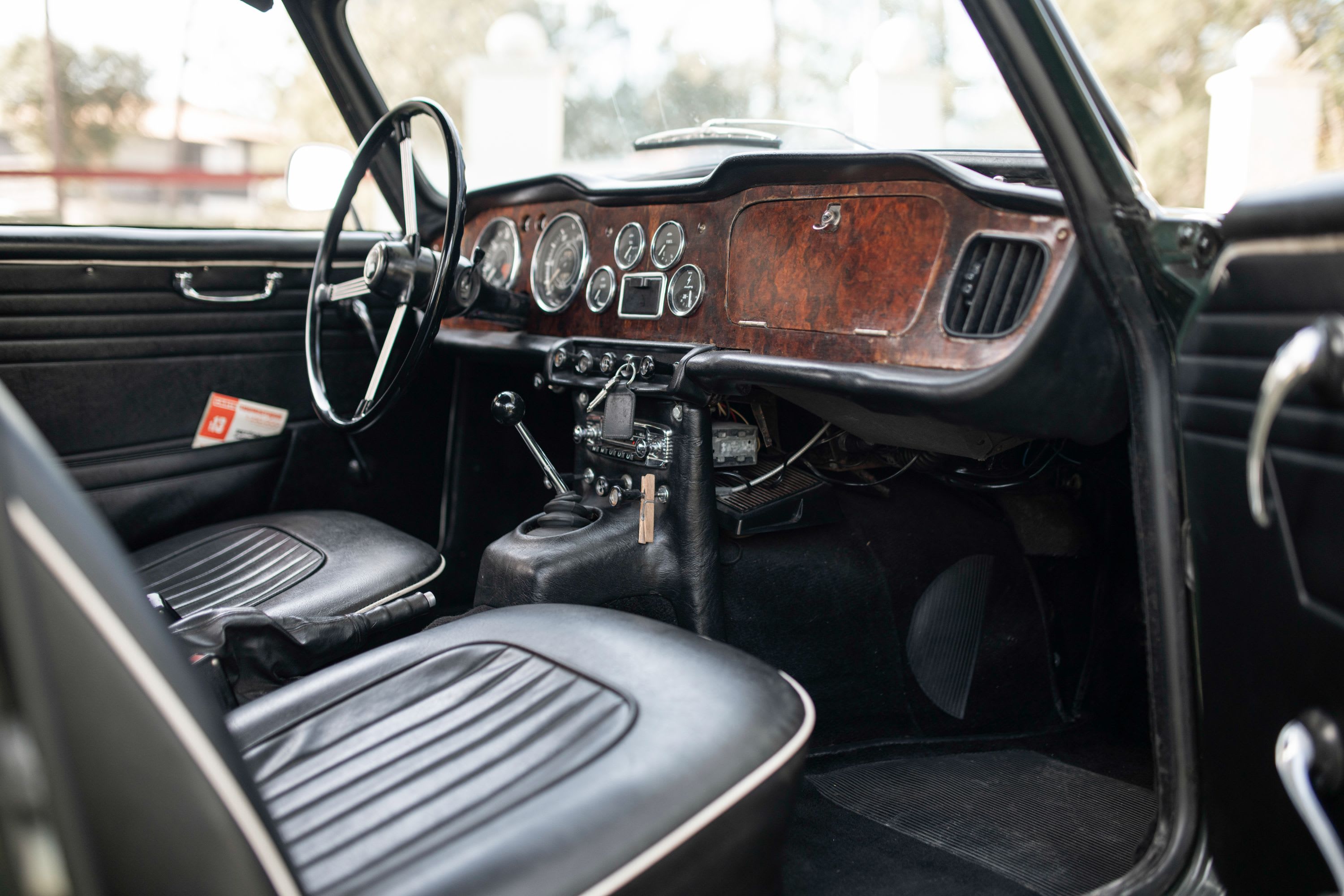 TRIUMPH Tr4 1966 used interior (1)