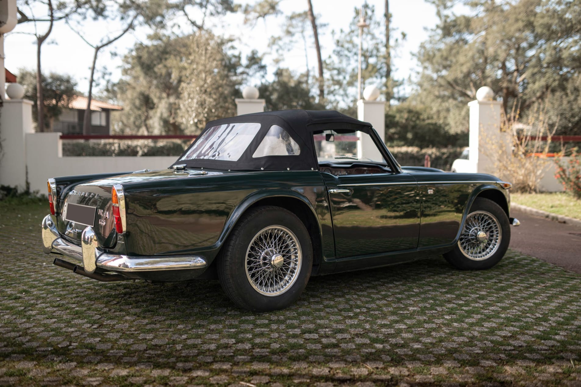 triumph tr4 airs